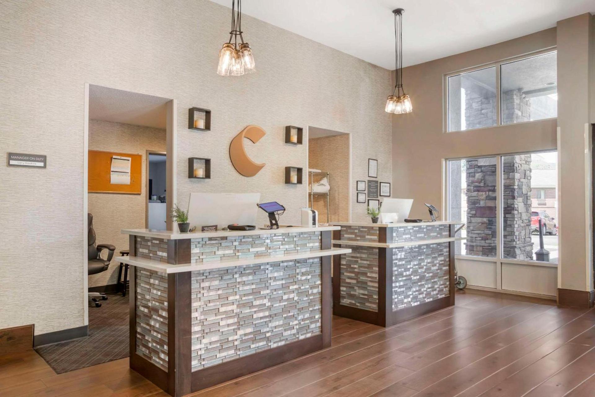 Comfort Suites Nashville Airport - BNA photo 29