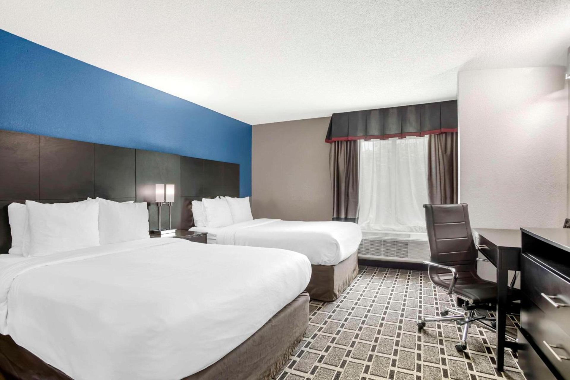 Comfort Suites Nashville Airport - BNA photo 33