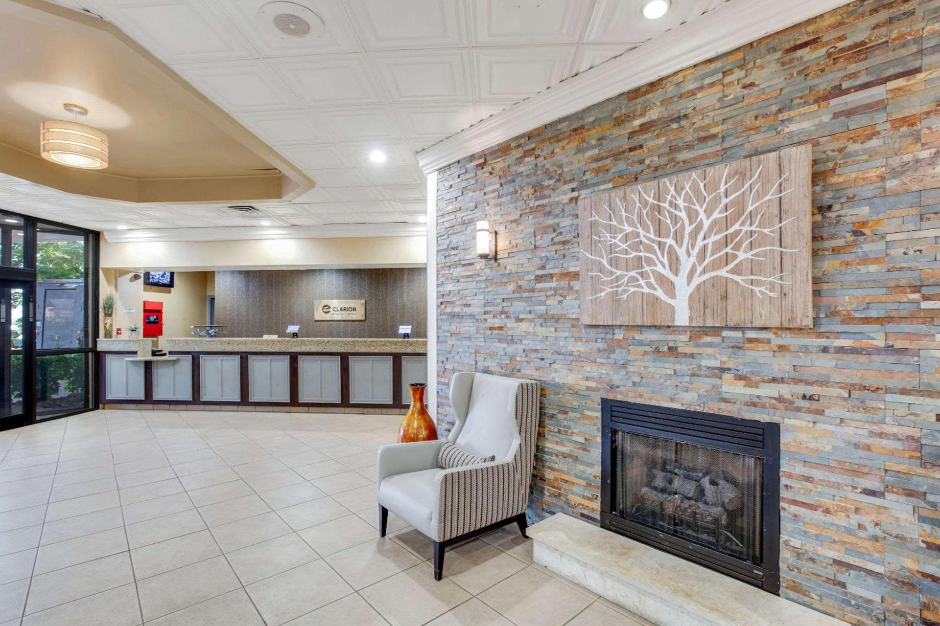 Clarion Inn Asheville Airport photo 5