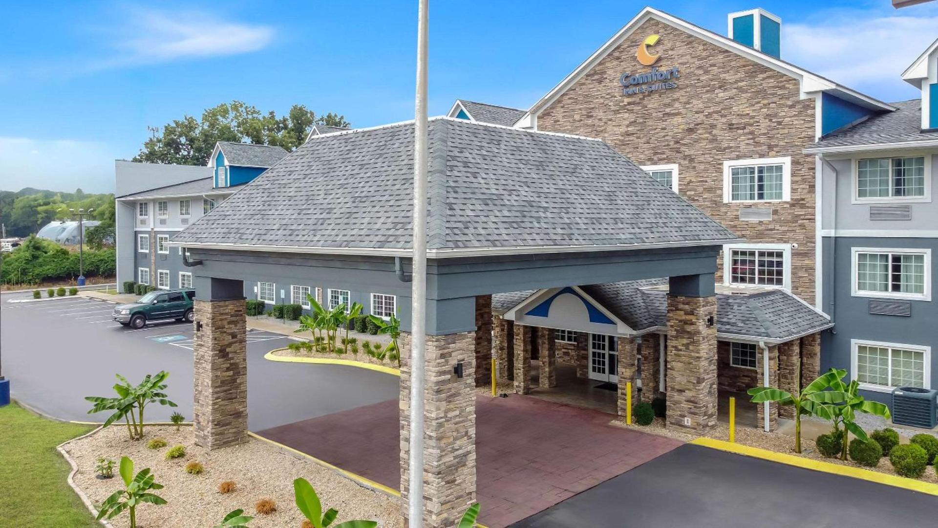 Comfort Inn & Suites Nashville Near Tanger Outlets I-24 Antioch photo 2