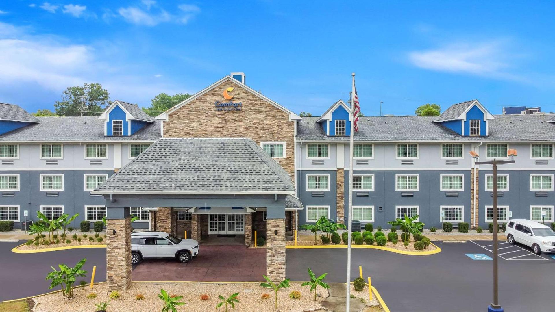 Comfort Inn & Suites Nashville Near Tanger Outlets I-24 Antioch photo 3