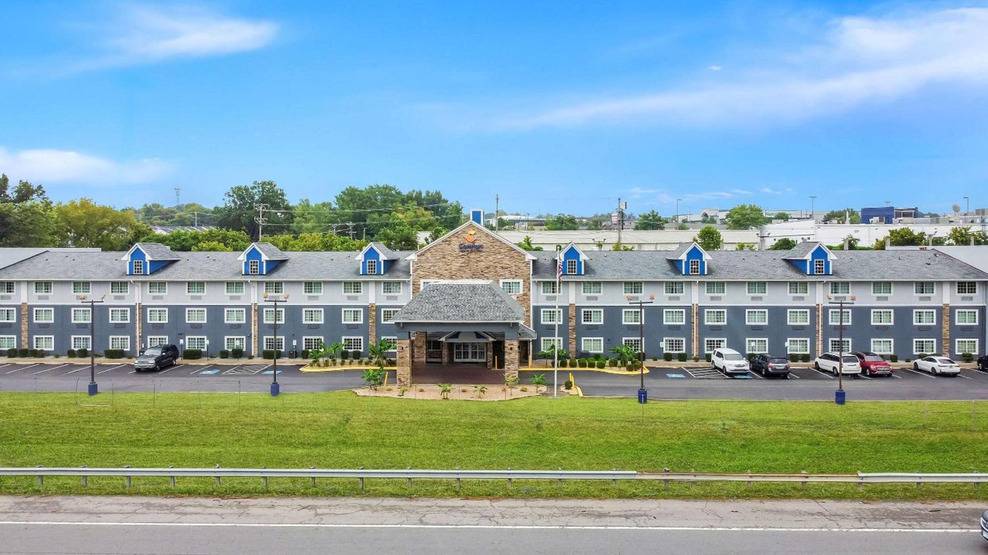 Comfort Inn & Suites Nashville Near Tanger Outlets I-24 Antioch photo 4