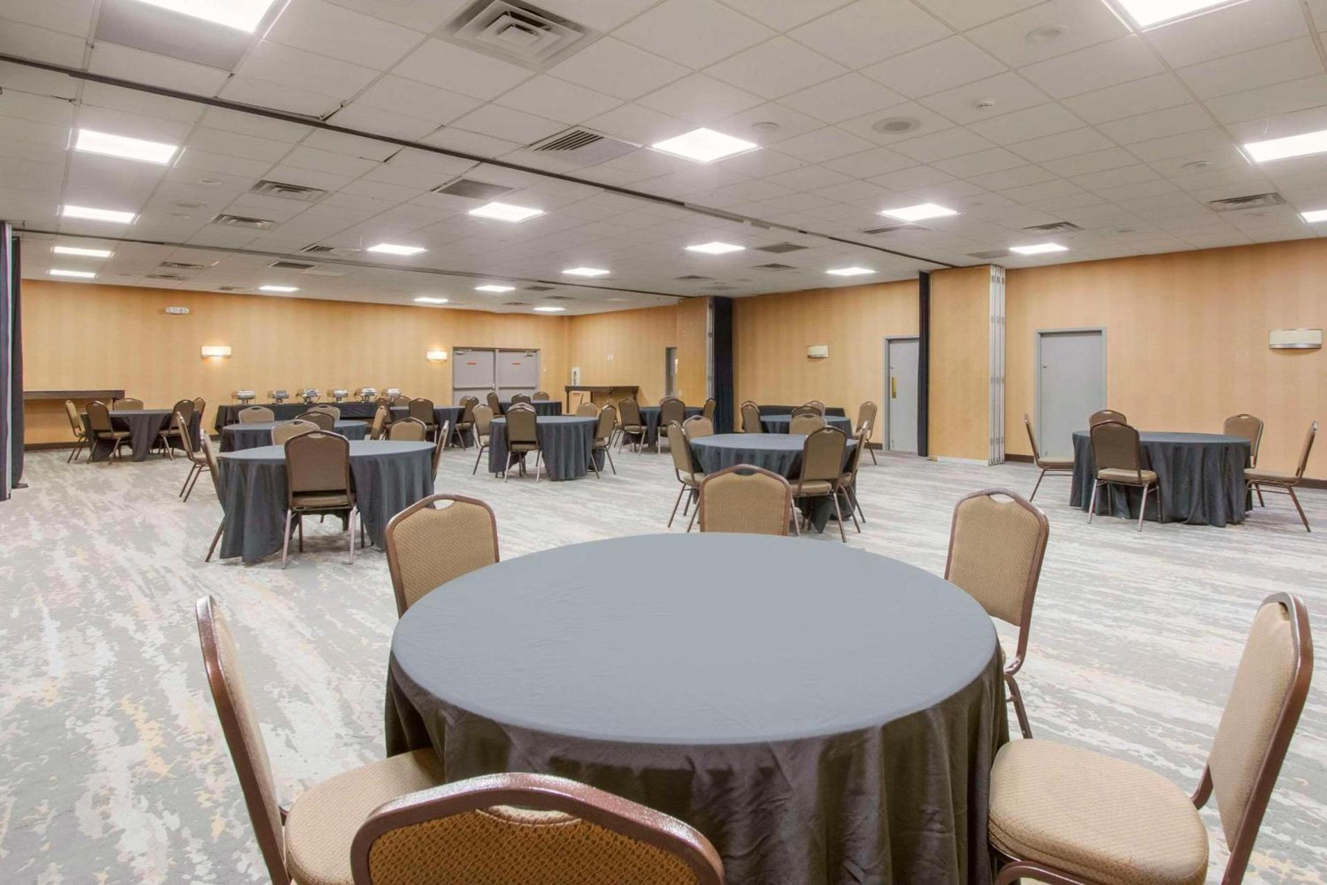 Clarion Inn Asheville Airport photo 19