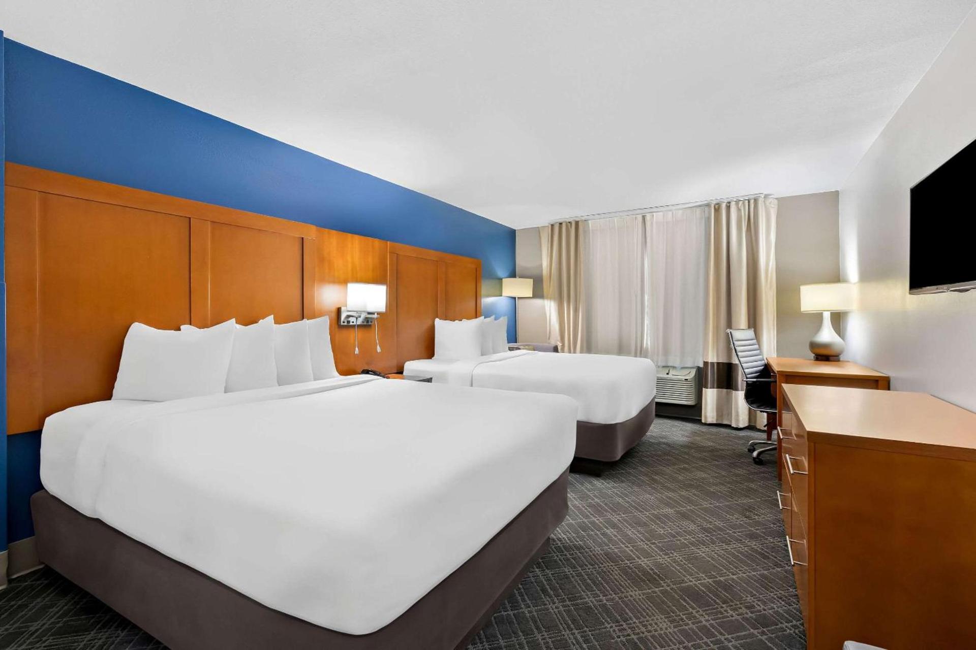 Comfort Inn & Suites Nashville Near Tanger Outlets I-24 Antioch photo 13