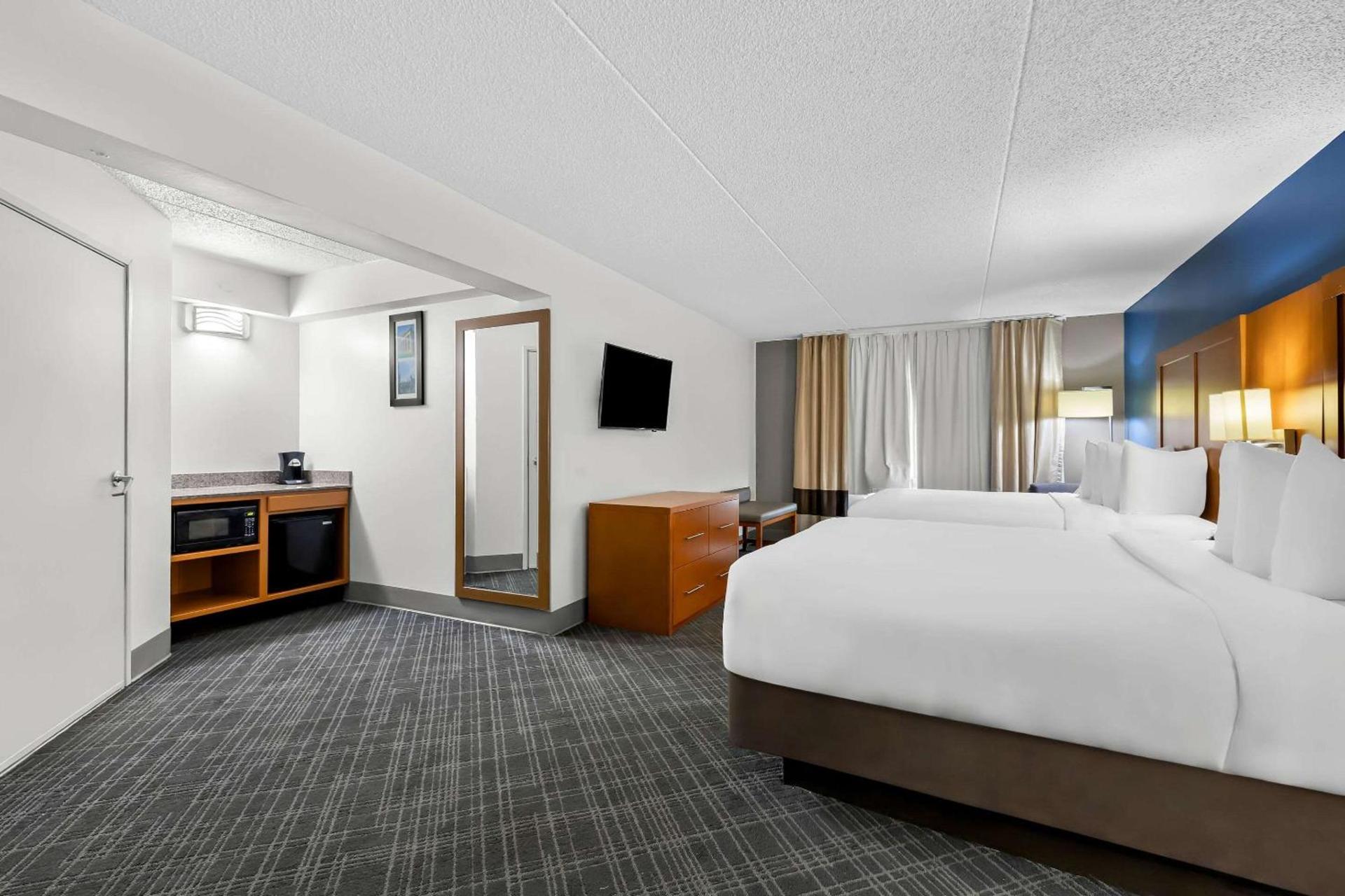 Comfort Inn & Suites Nashville Near Tanger Outlets I-24 Antioch photo 17