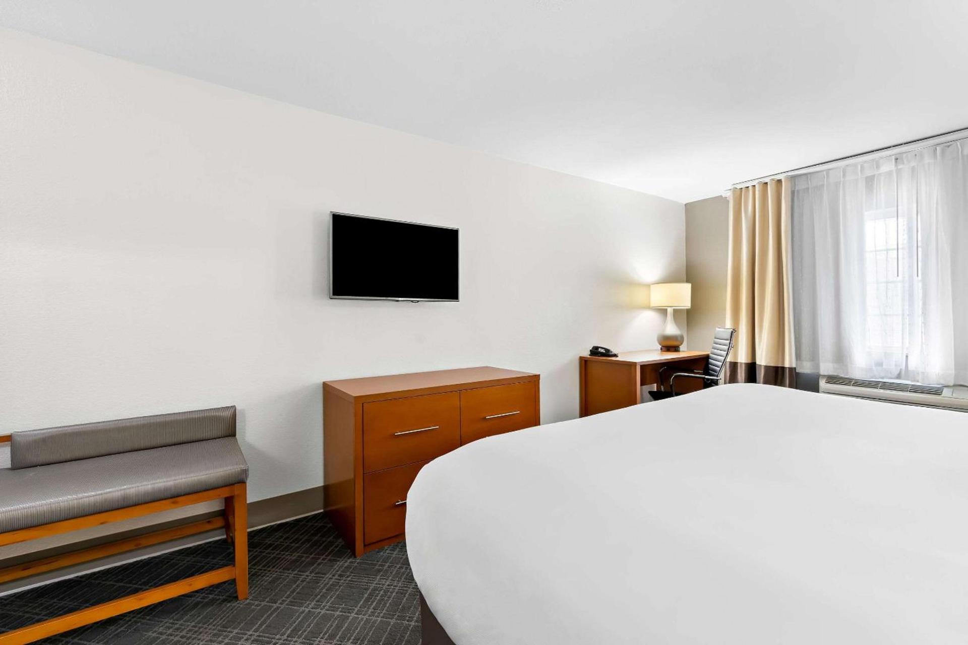 Comfort Inn & Suites Nashville Near Tanger Outlets I-24 Antioch photo 19