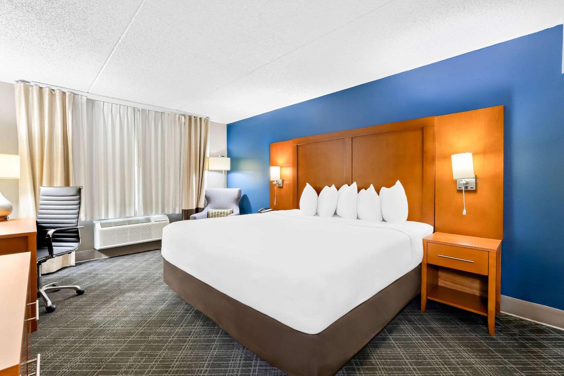 Comfort Inn & Suites Nashville Near Tanger Outlets I-24 Antioch photo 21