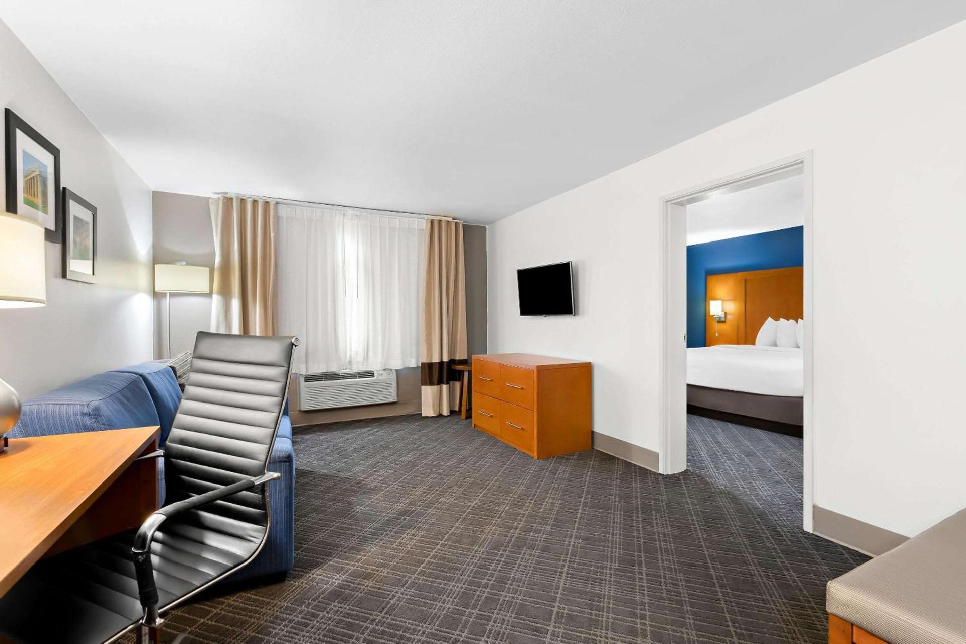 Comfort Inn & Suites Nashville Near Tanger Outlets I-24 Antioch photo 32