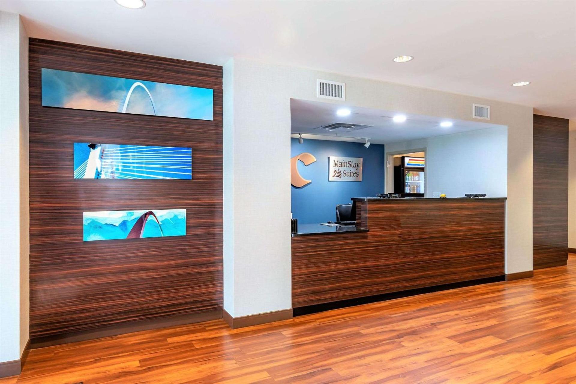 MainStay Suites St Louis Airport photo 3