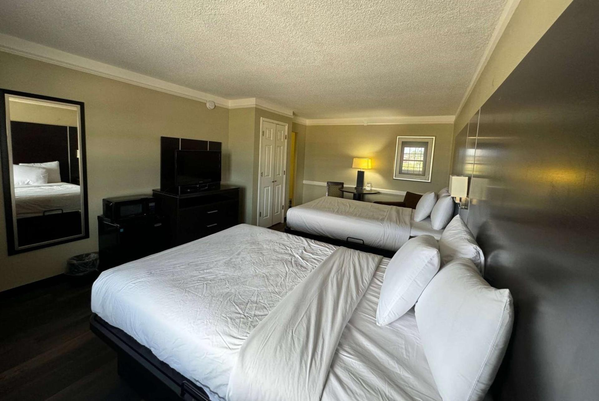 Quality Inn & Suites Tuscaloosa near University photo 14