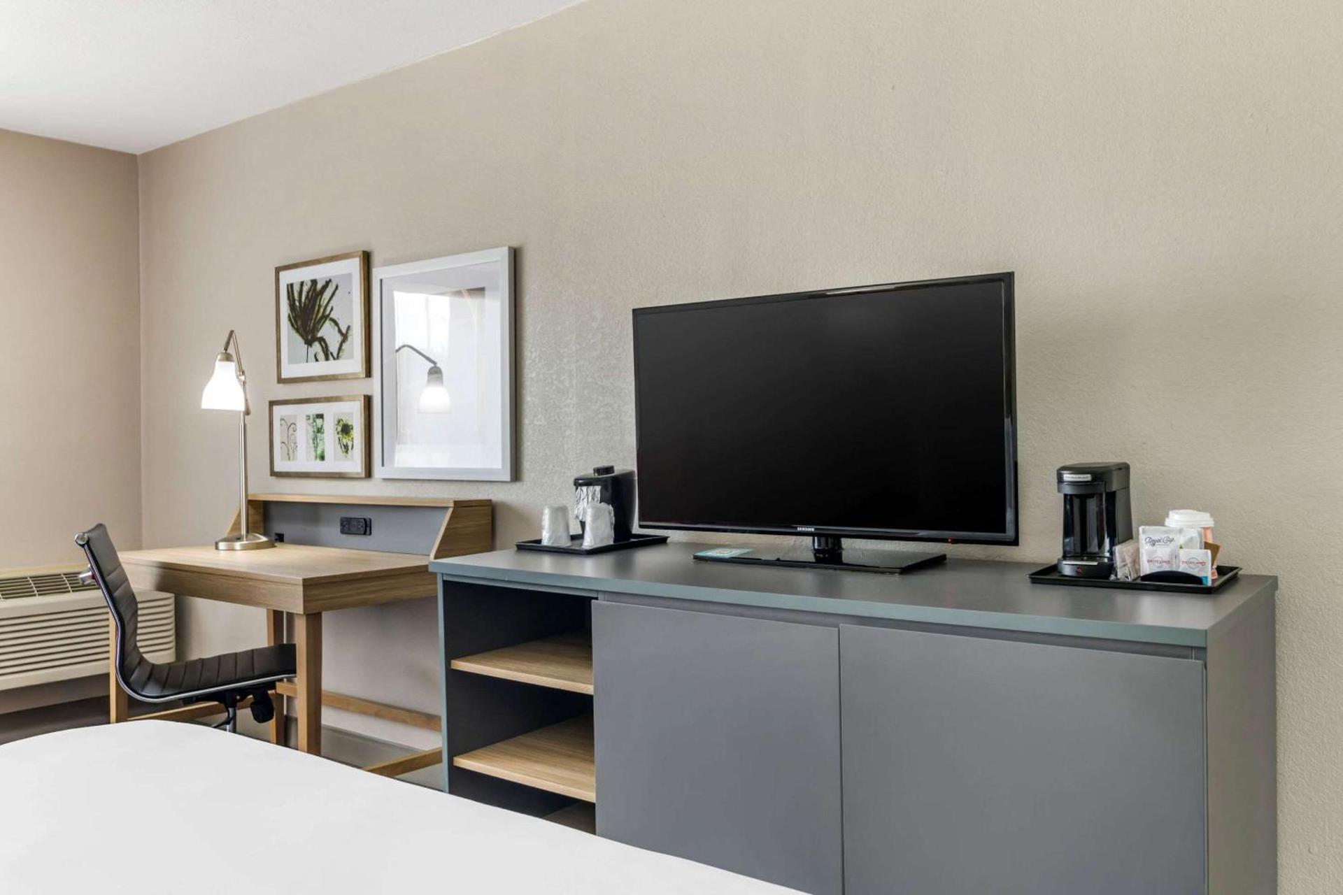 Country Inn & Suites by Radisson, Atlanta Airport South, GA photo 12