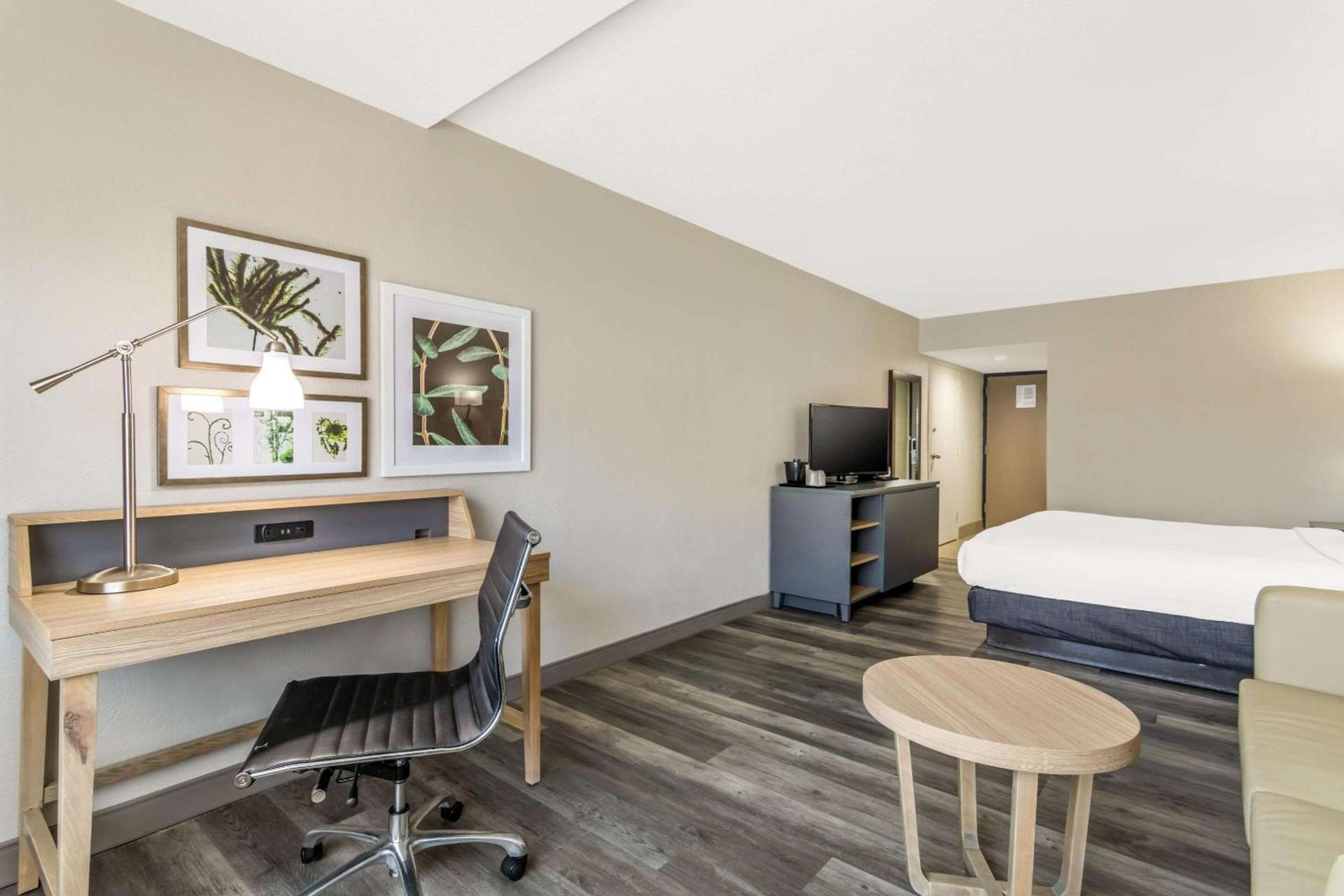 Country Inn & Suites by Radisson, Atlanta Airport South, GA photo 24