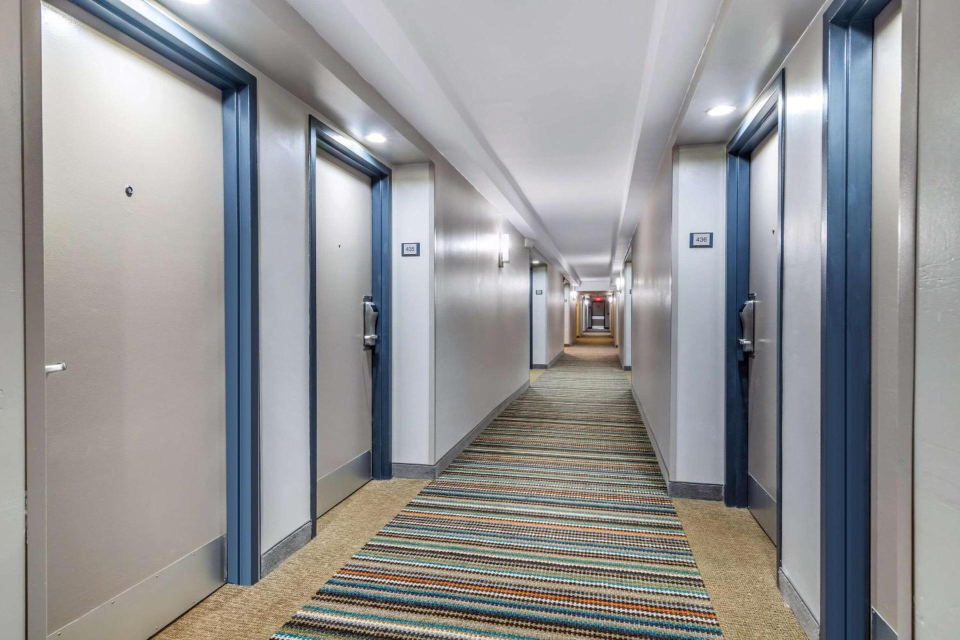 Country Inn & Suites by Radisson, Atlanta Airport South, GA photo 43