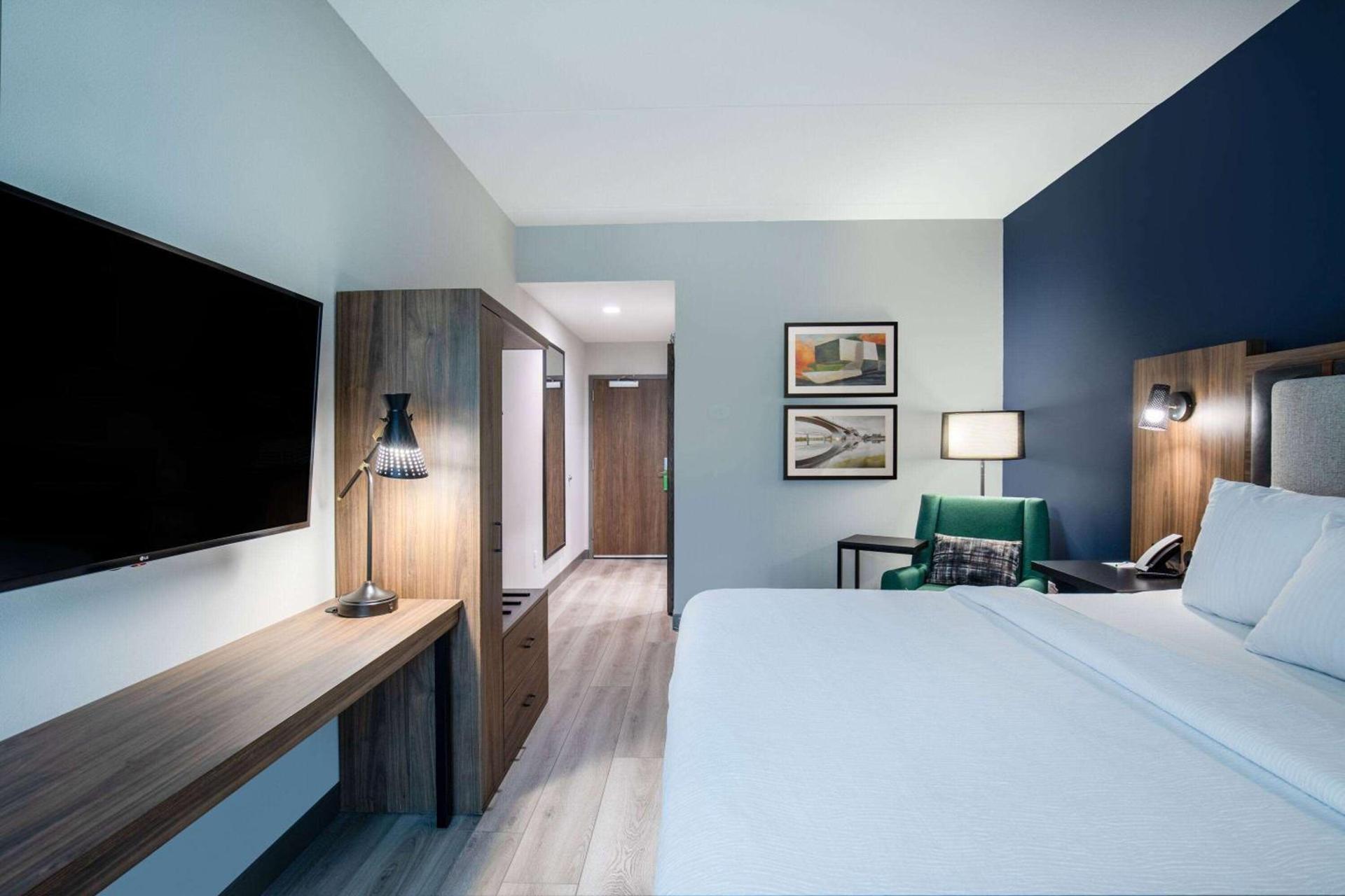 La Quinta Inn & Suites by Wyndham Chattanooga Downtown/South photo 7
