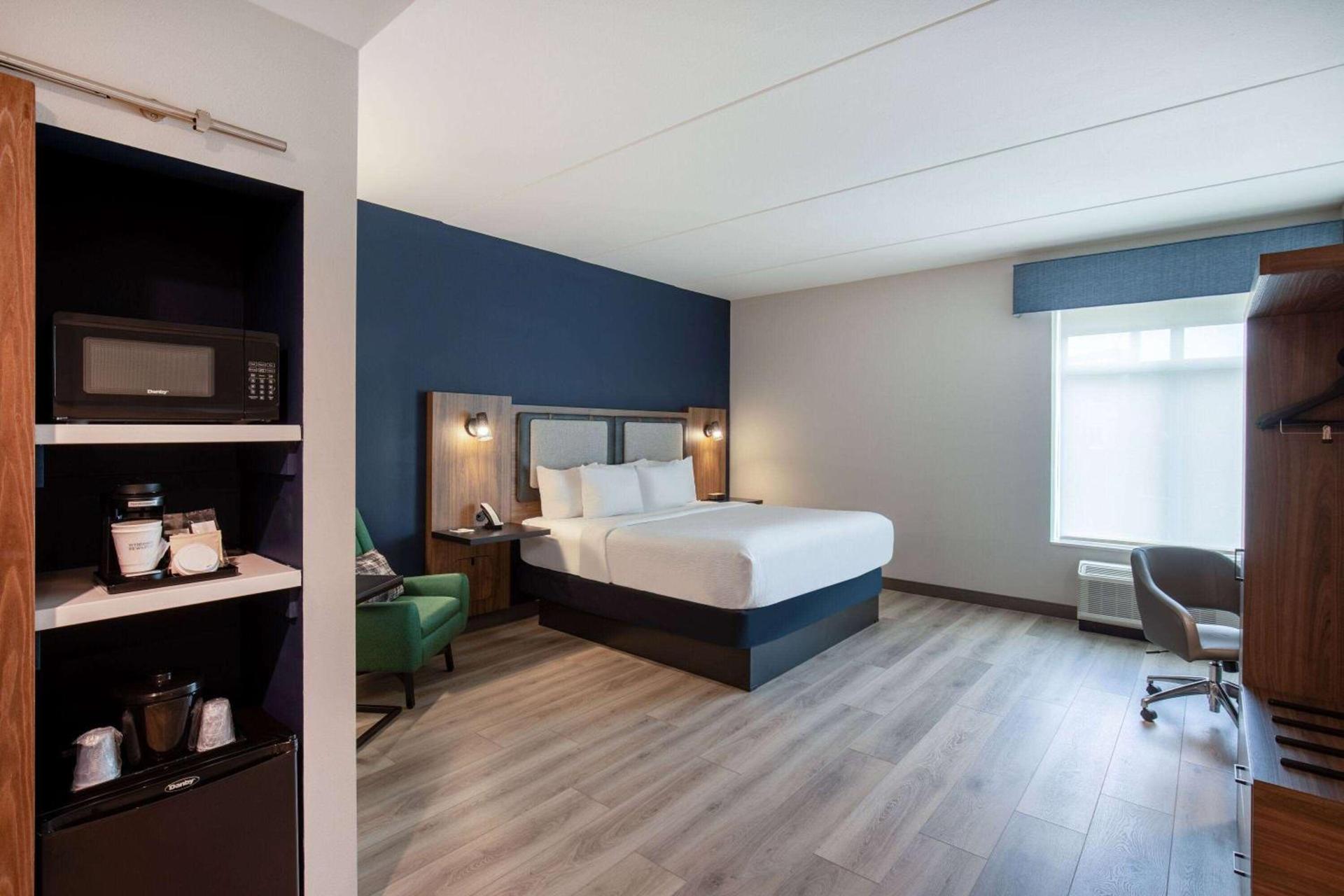 La Quinta Inn & Suites by Wyndham Chattanooga Downtown/South photo 9