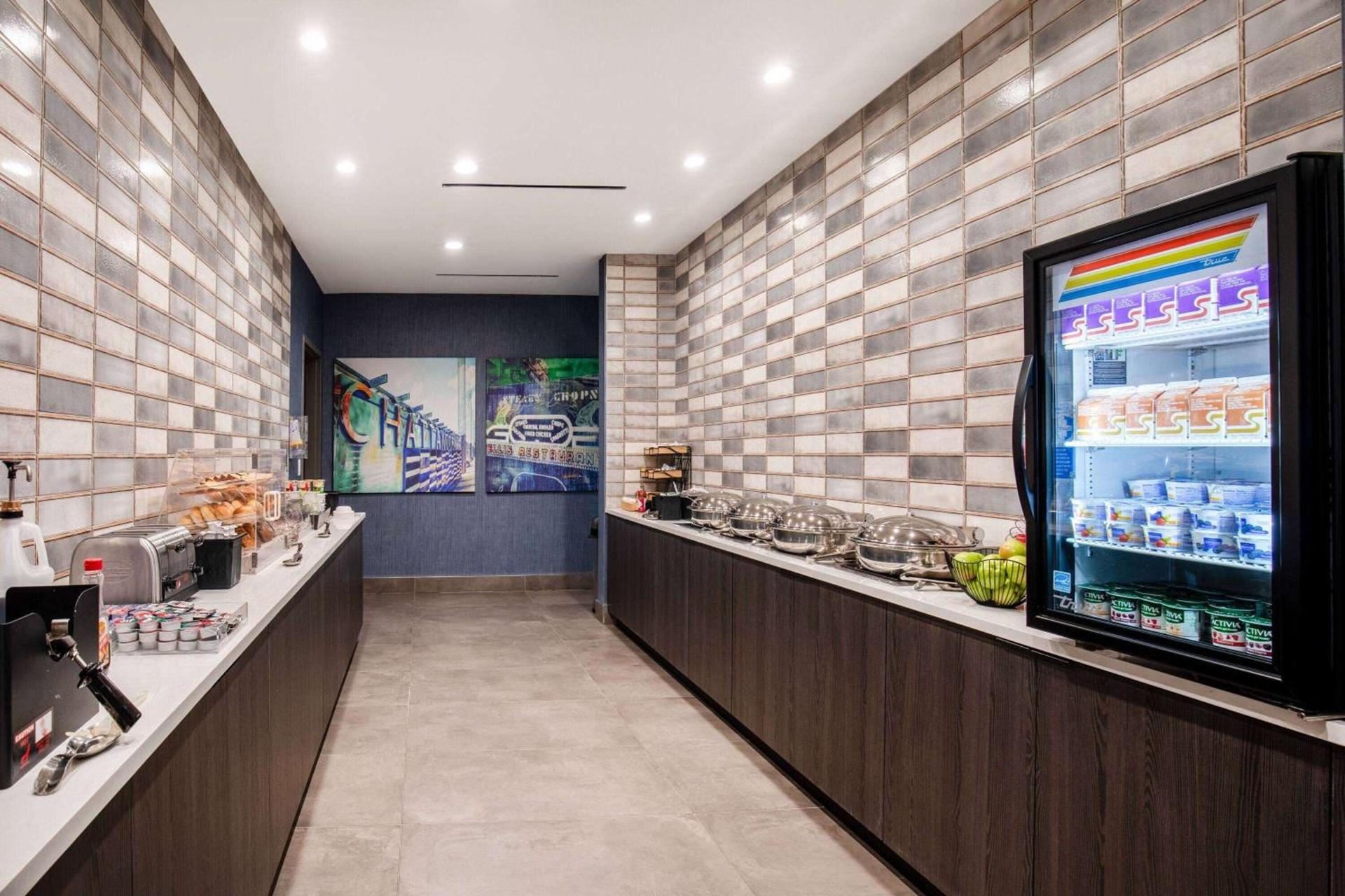 La Quinta Inn & Suites by Wyndham Chattanooga Downtown/South photo 17