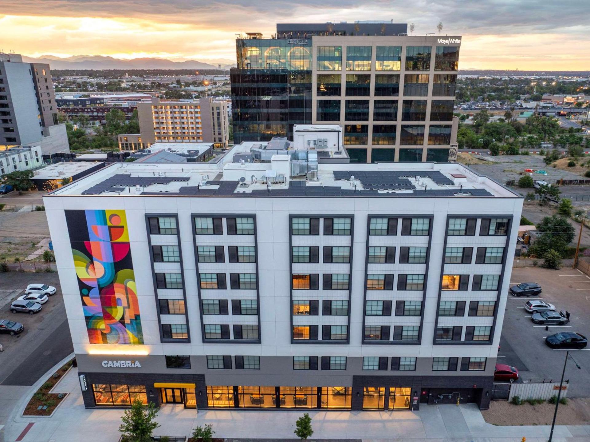 Cambria Hotel Denver Downtown RiNo photo 2