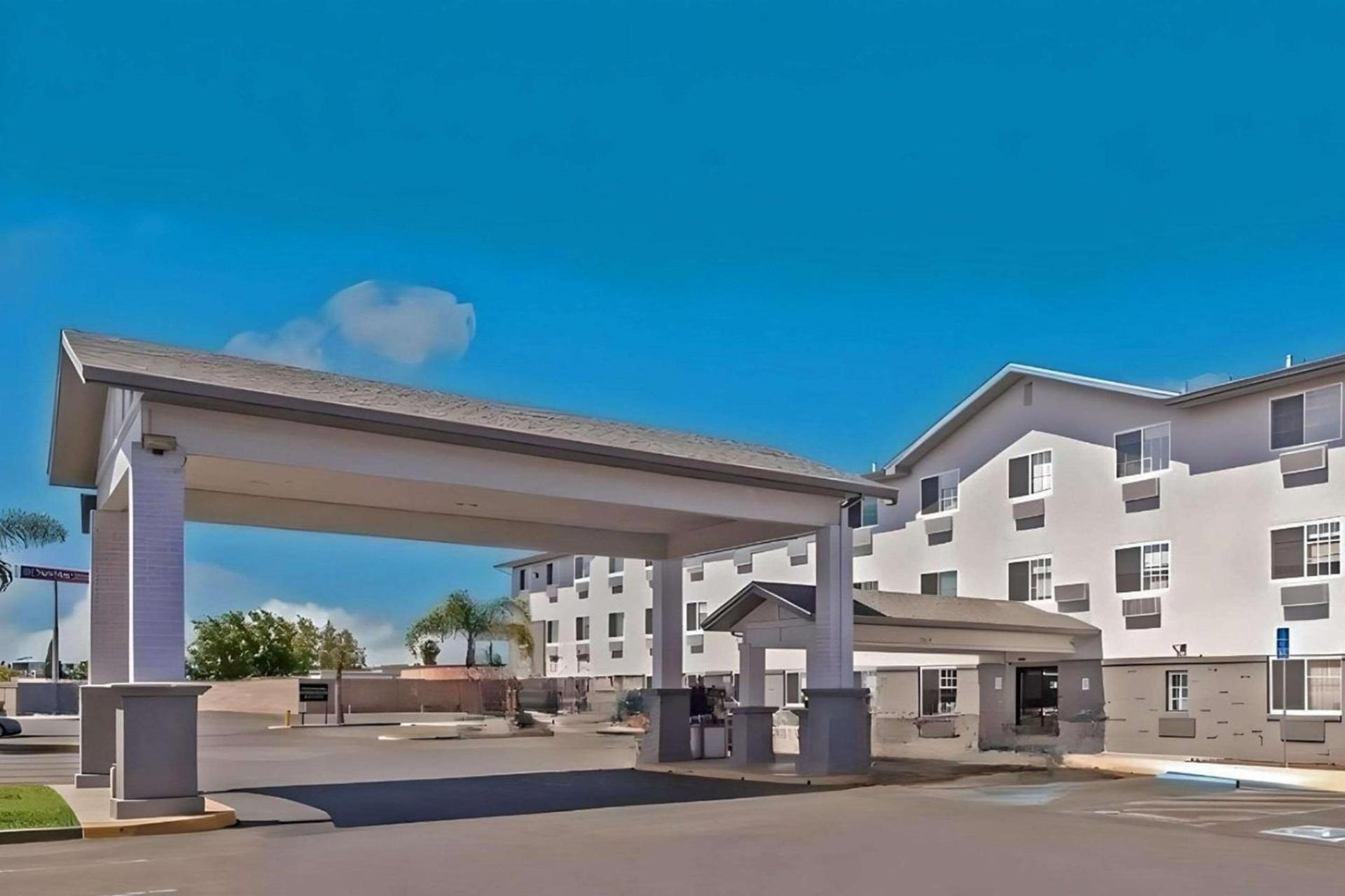 Comfort Inn Hayward - Oakland South photo 2
