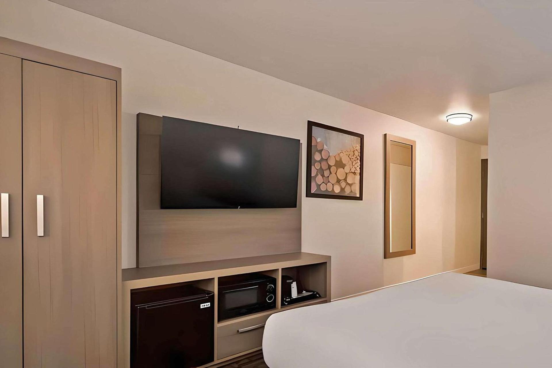Comfort Inn Hayward - Oakland South photo 11