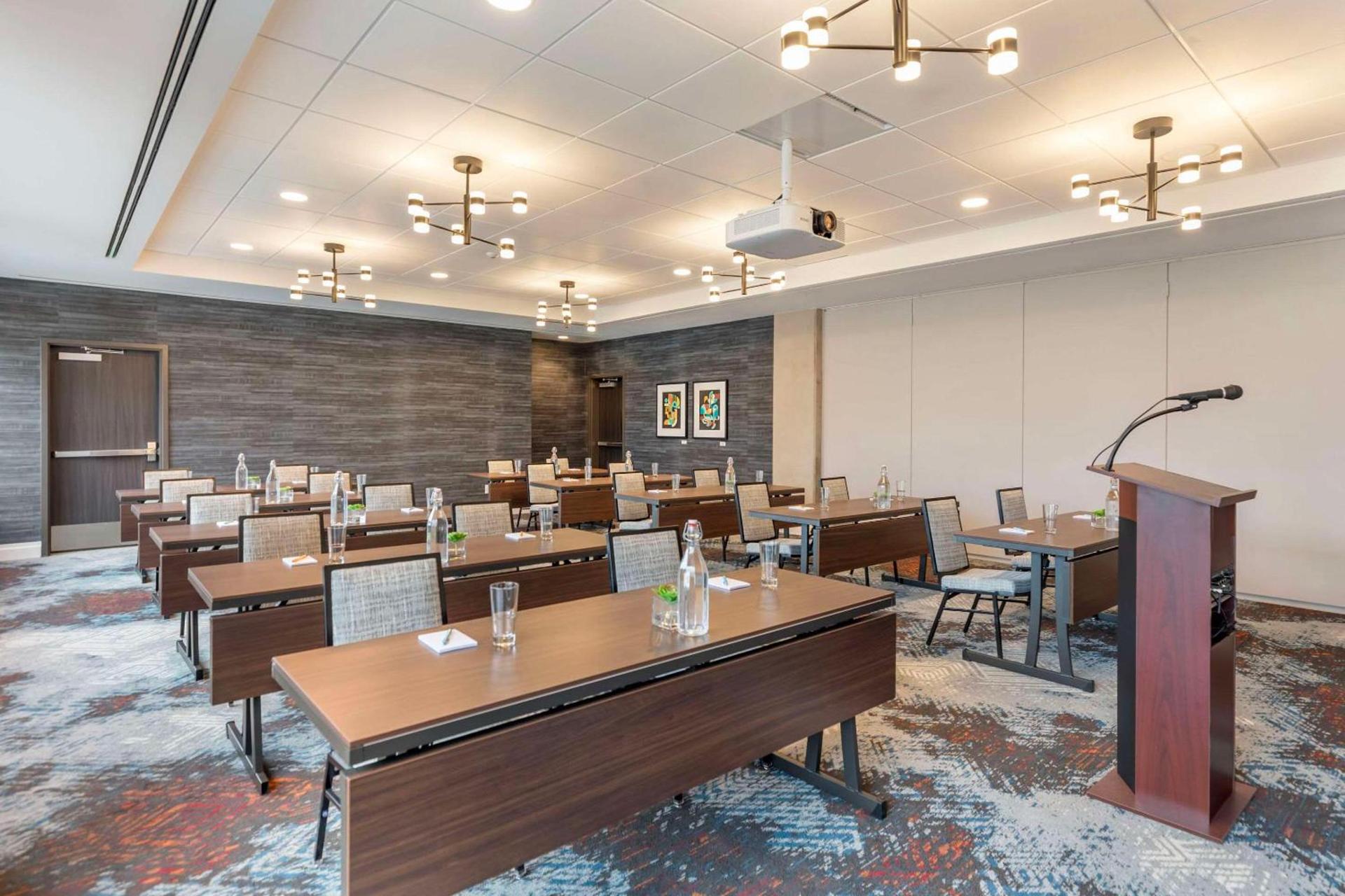 Cambria Hotel Denver Downtown RiNo photo 45