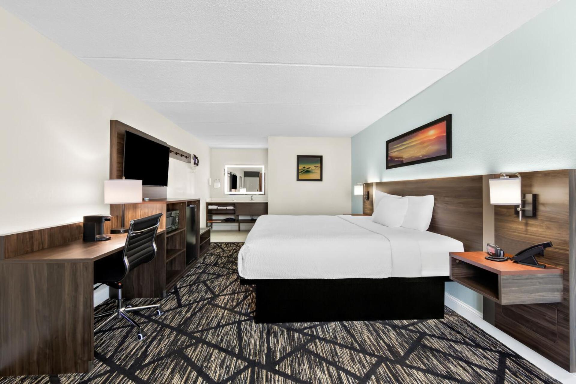 Clarion Inn & Suites near the Leconte Center Pigeon Forge photo 65