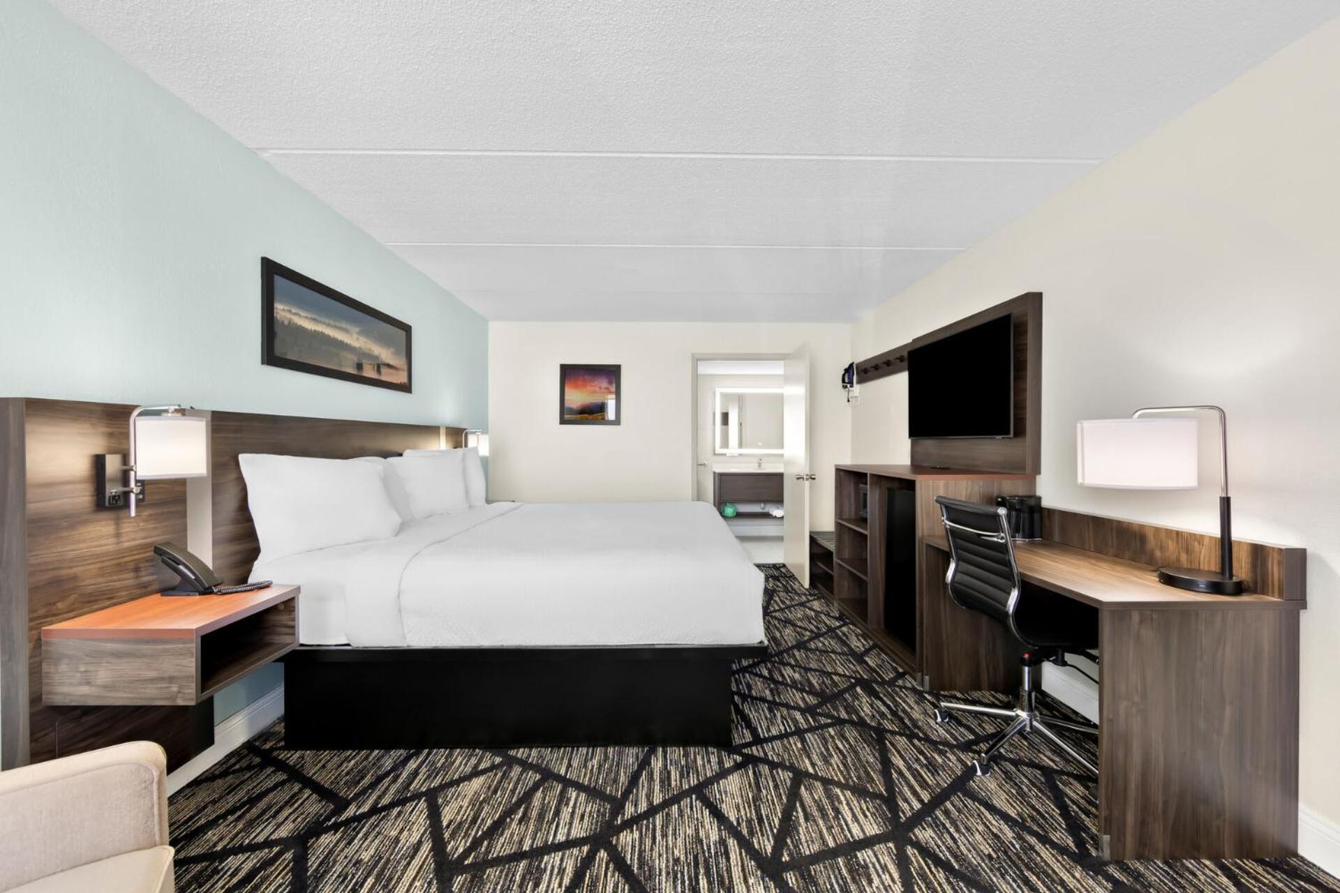 Clarion Inn & Suites near the Leconte Center Pigeon Forge photo 66
