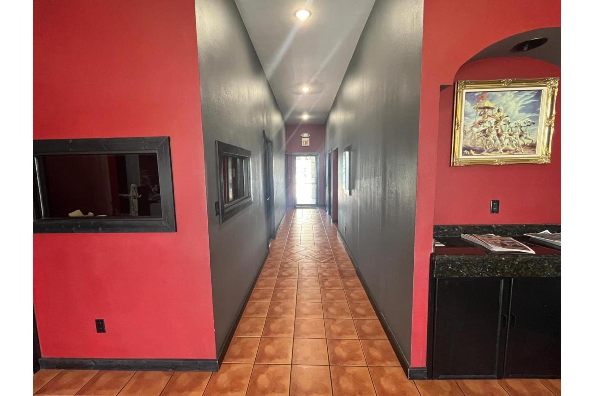 La Posada Inn By OYO Brownsville photo 7