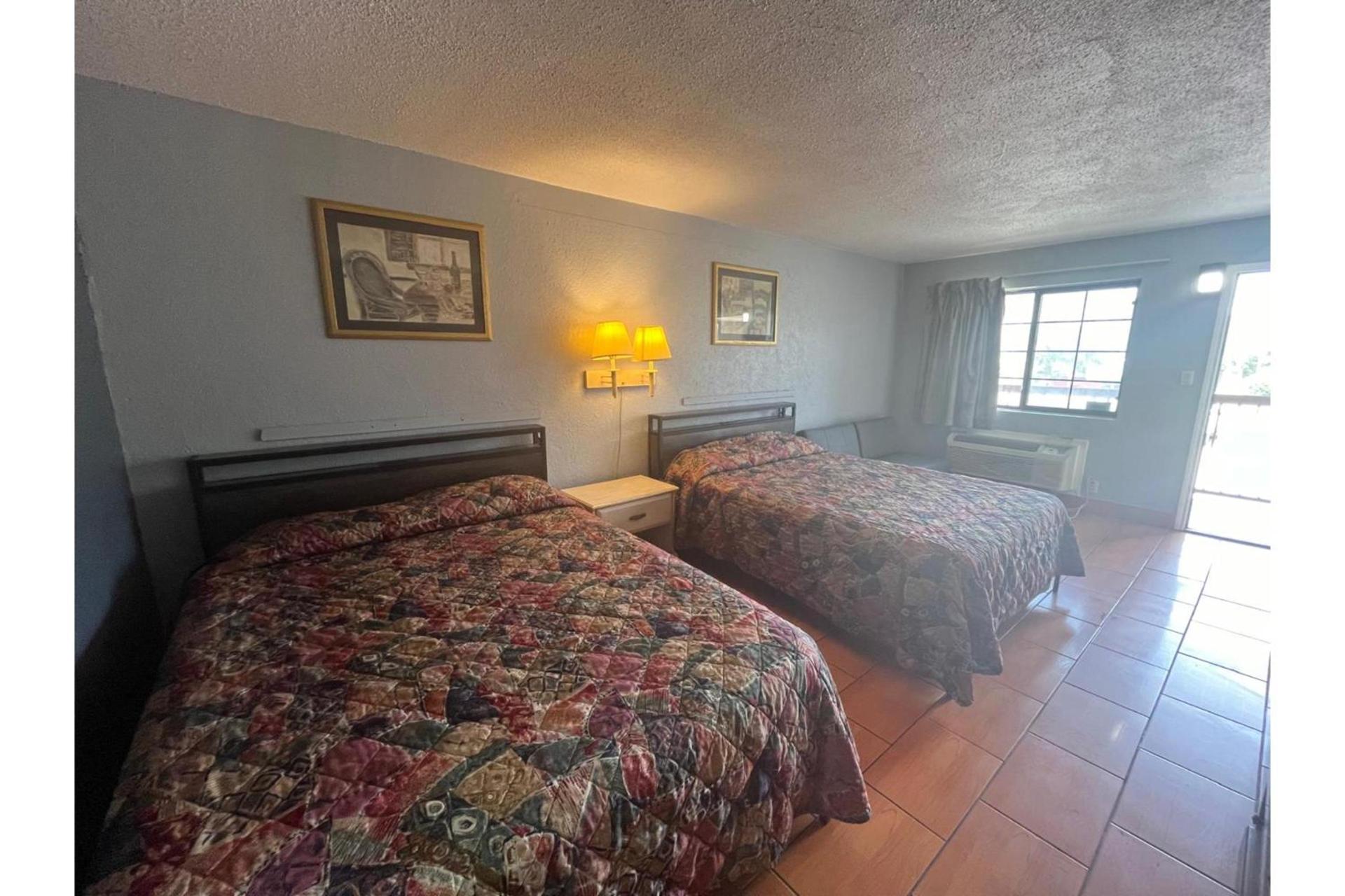 La Posada Inn By OYO Brownsville photo 40