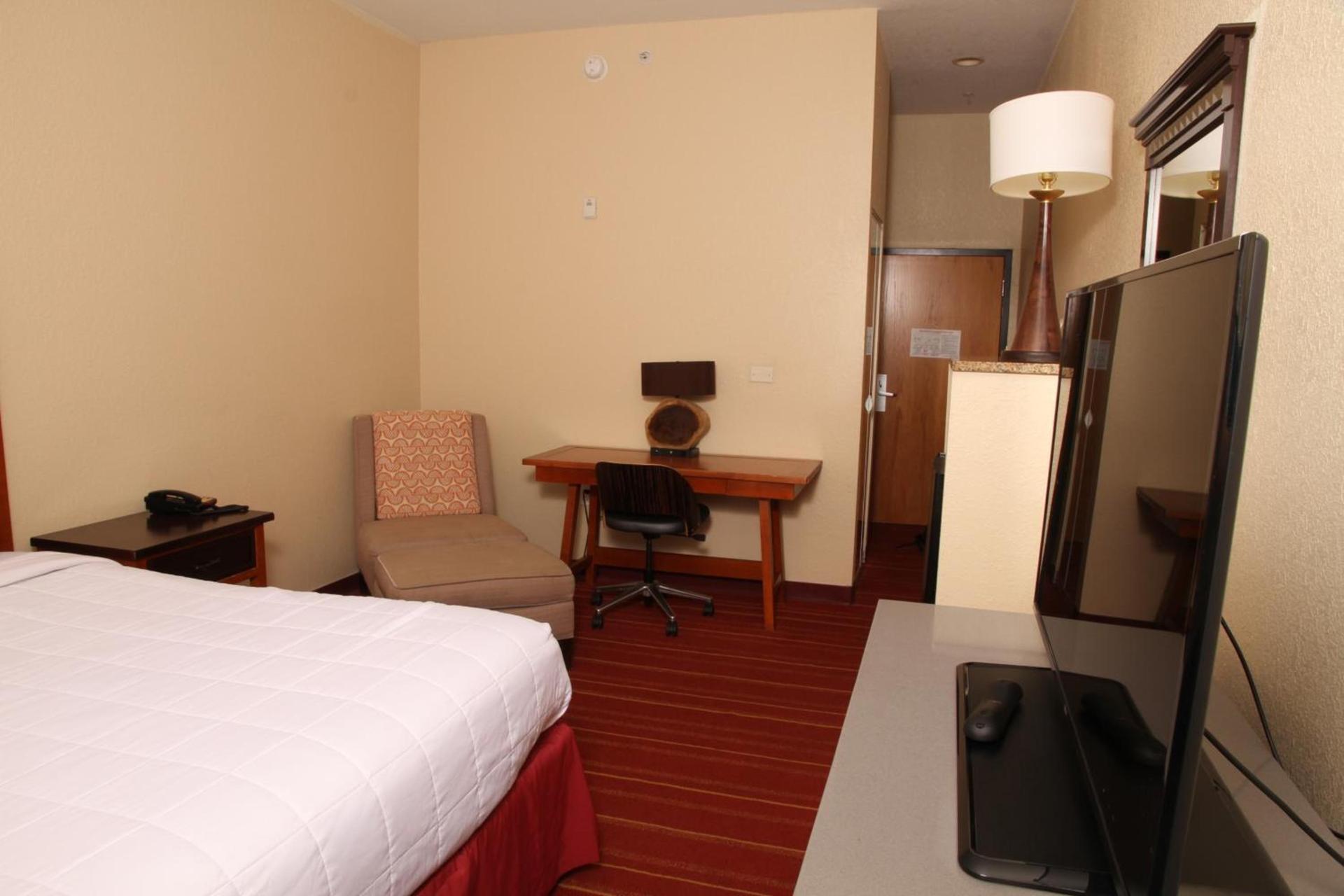 Days Inn by Wyndham Semmes Mobile photo 5