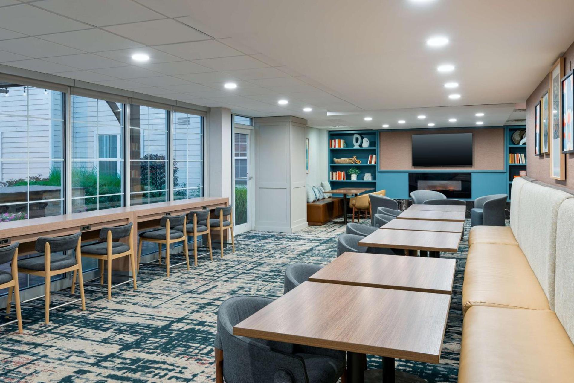 Homewood Suites by Hilton Buffalo/Airport photo 10