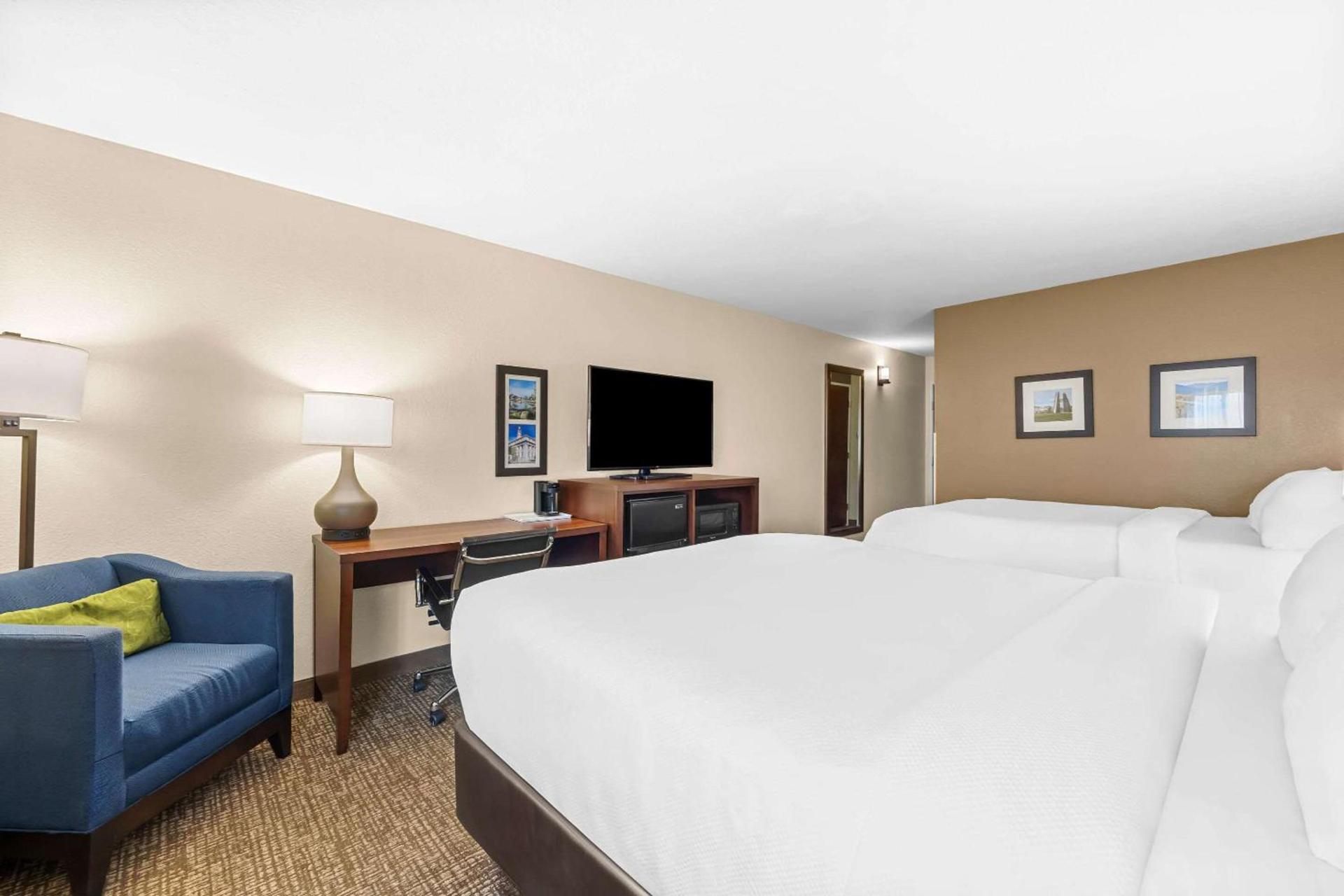 Comfort Inn & Suites Pueblo photo 15