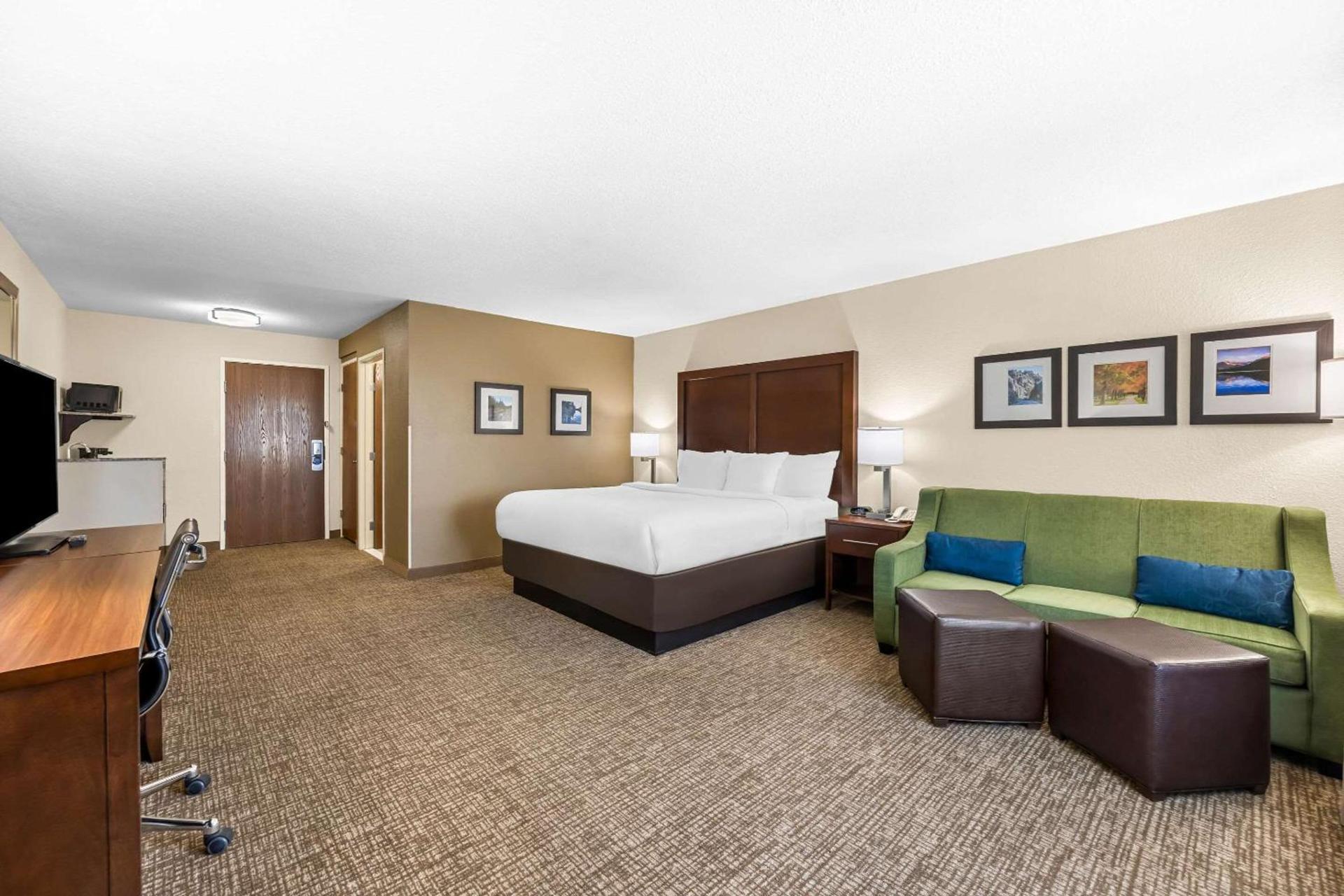 Comfort Inn & Suites Pueblo photo 51
