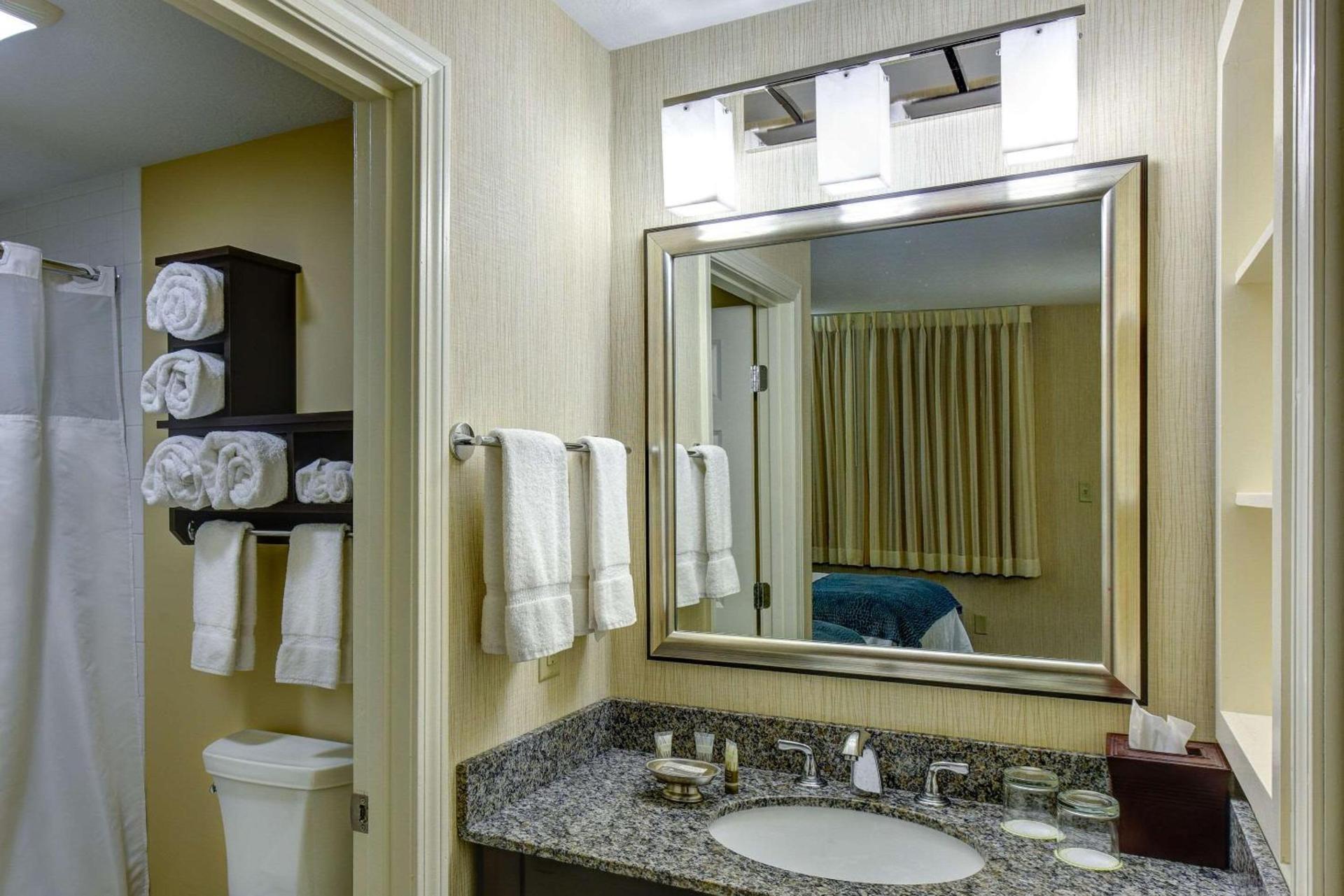 Port Inn & Suites Kennebunk, an Ascend Collection Hotel photo 10
