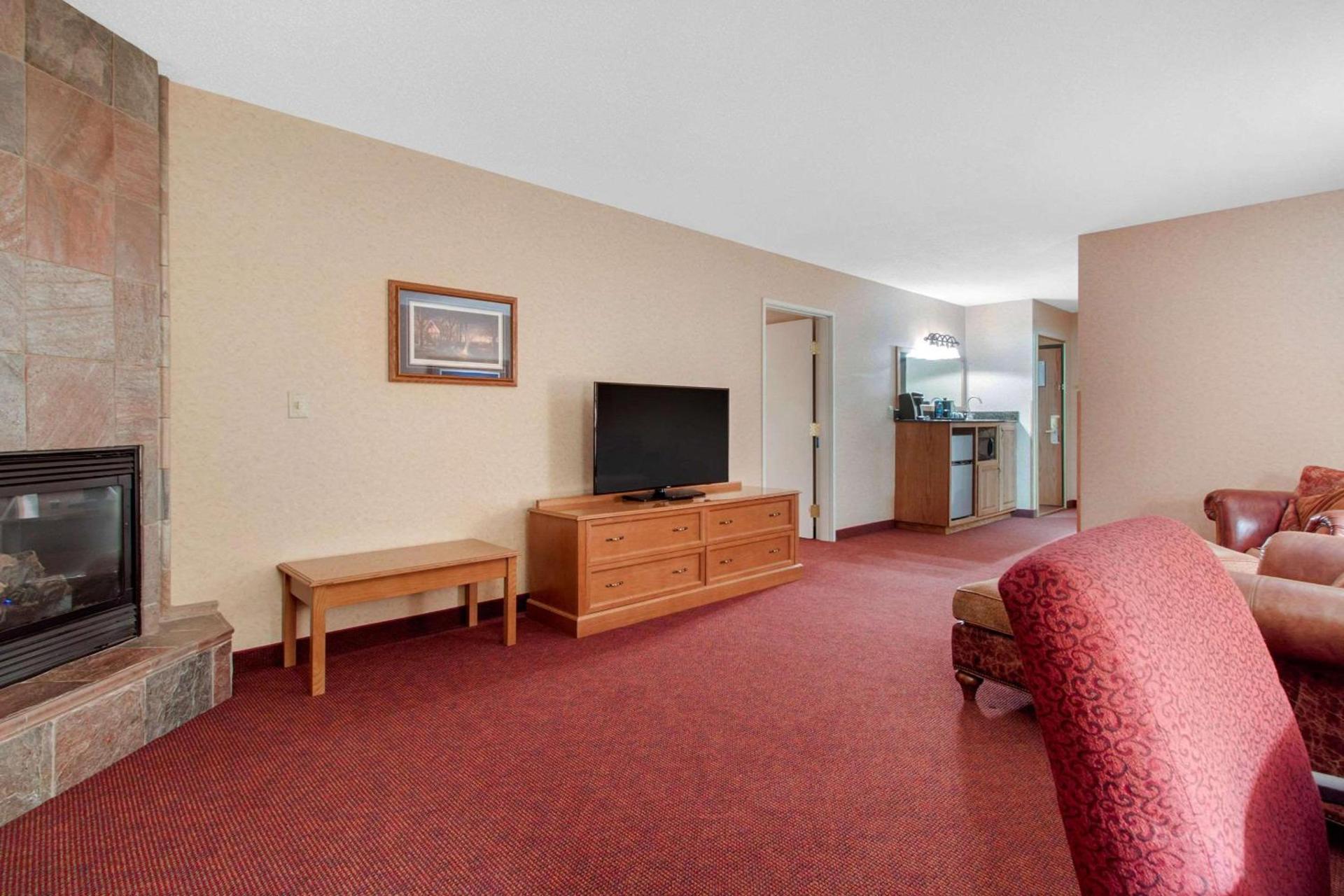 Norfolk Lodge & Suites, an Ascend Collection Hotel photo 38
