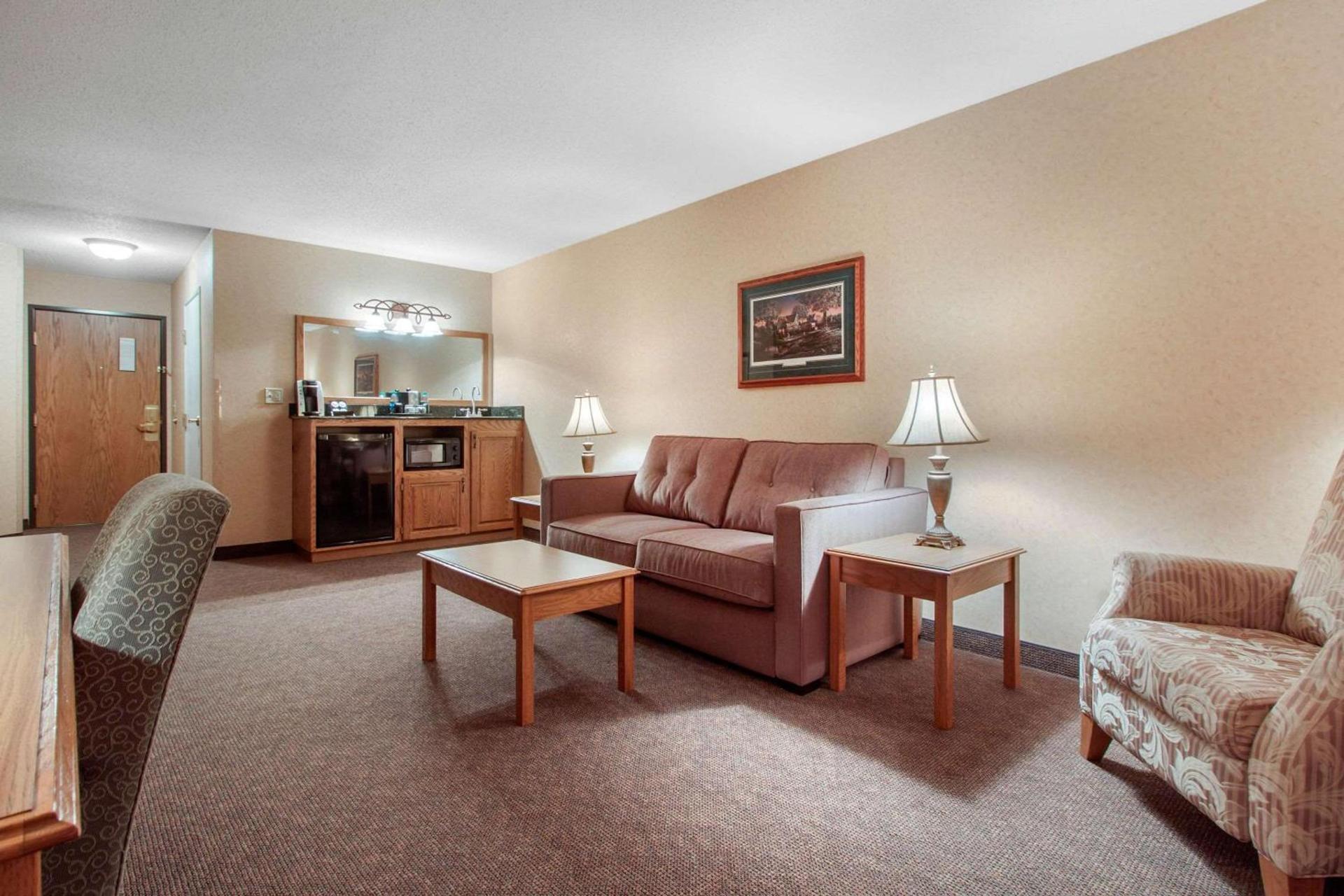 Norfolk Lodge & Suites, an Ascend Collection Hotel photo 44