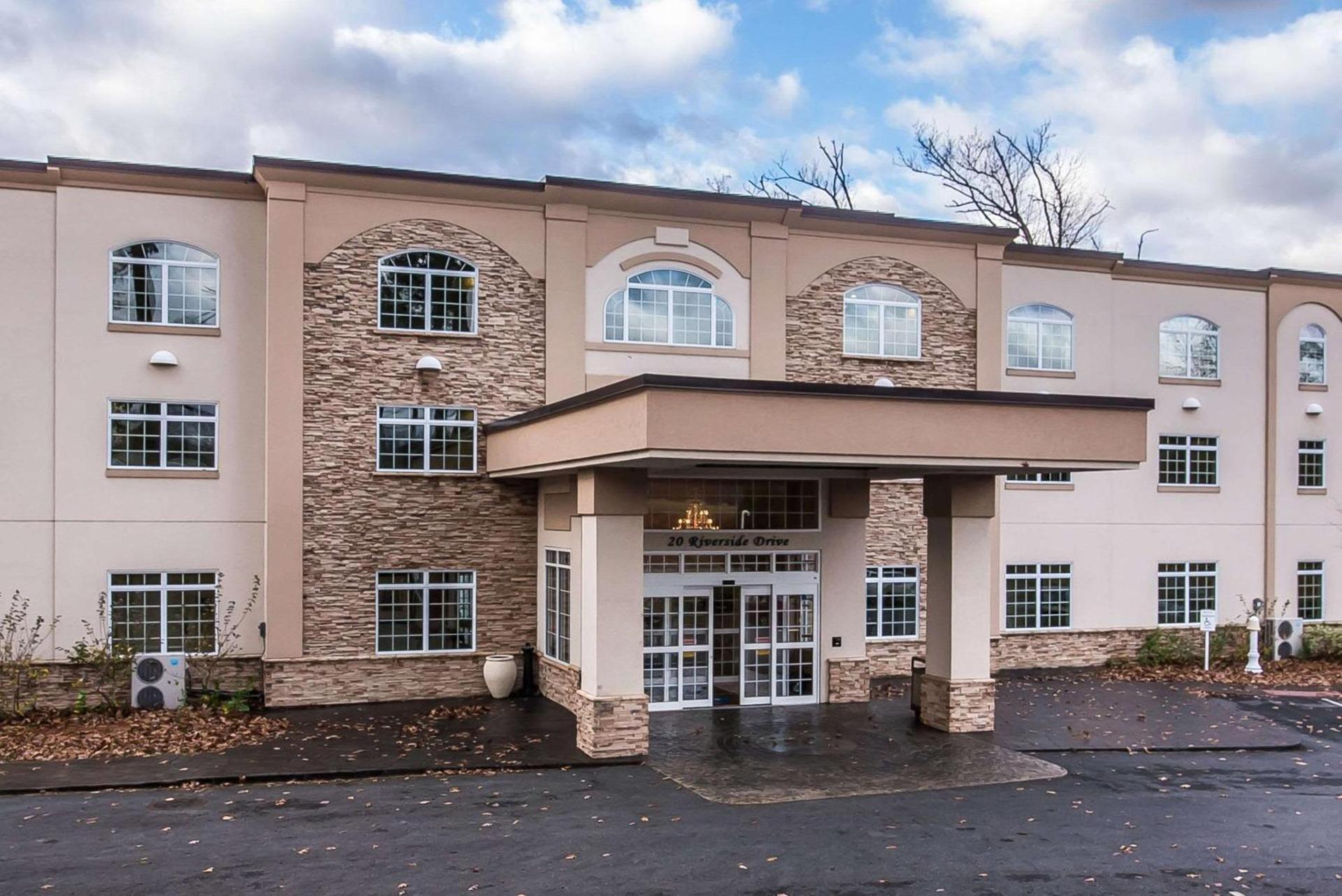 Riverside Hotel, an Ascend Collection Hotel photo 3