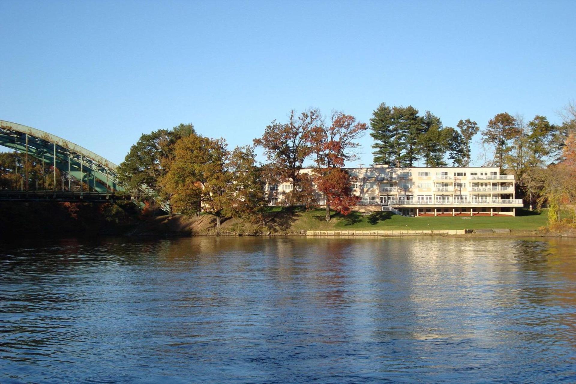 Riverside Hotel, an Ascend Collection Hotel photo 5