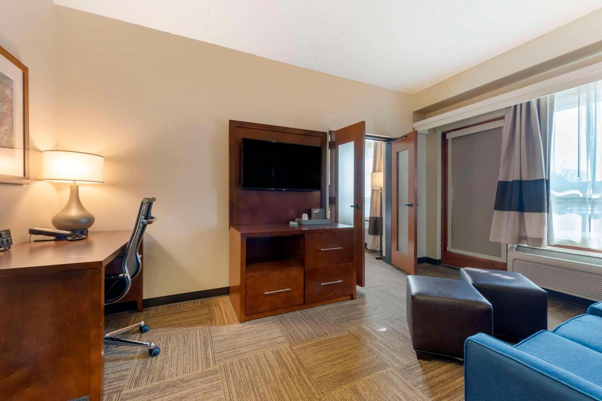 Lift Bridge Lodge, an Ascend Collection Hotel photo 8