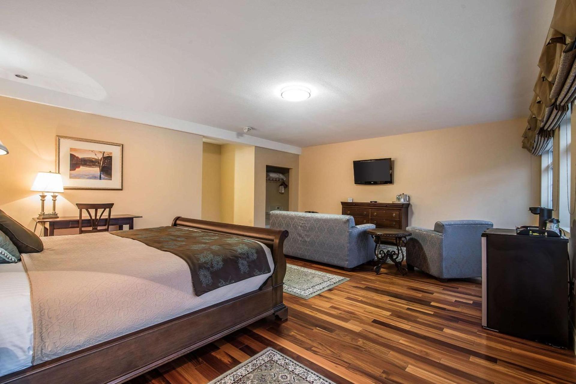 Riverside Hotel, an Ascend Collection Hotel photo 10