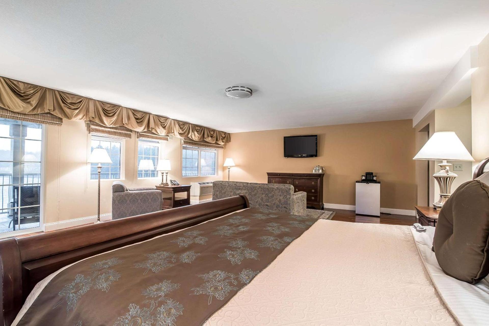 Riverside Hotel, an Ascend Collection Hotel photo 12