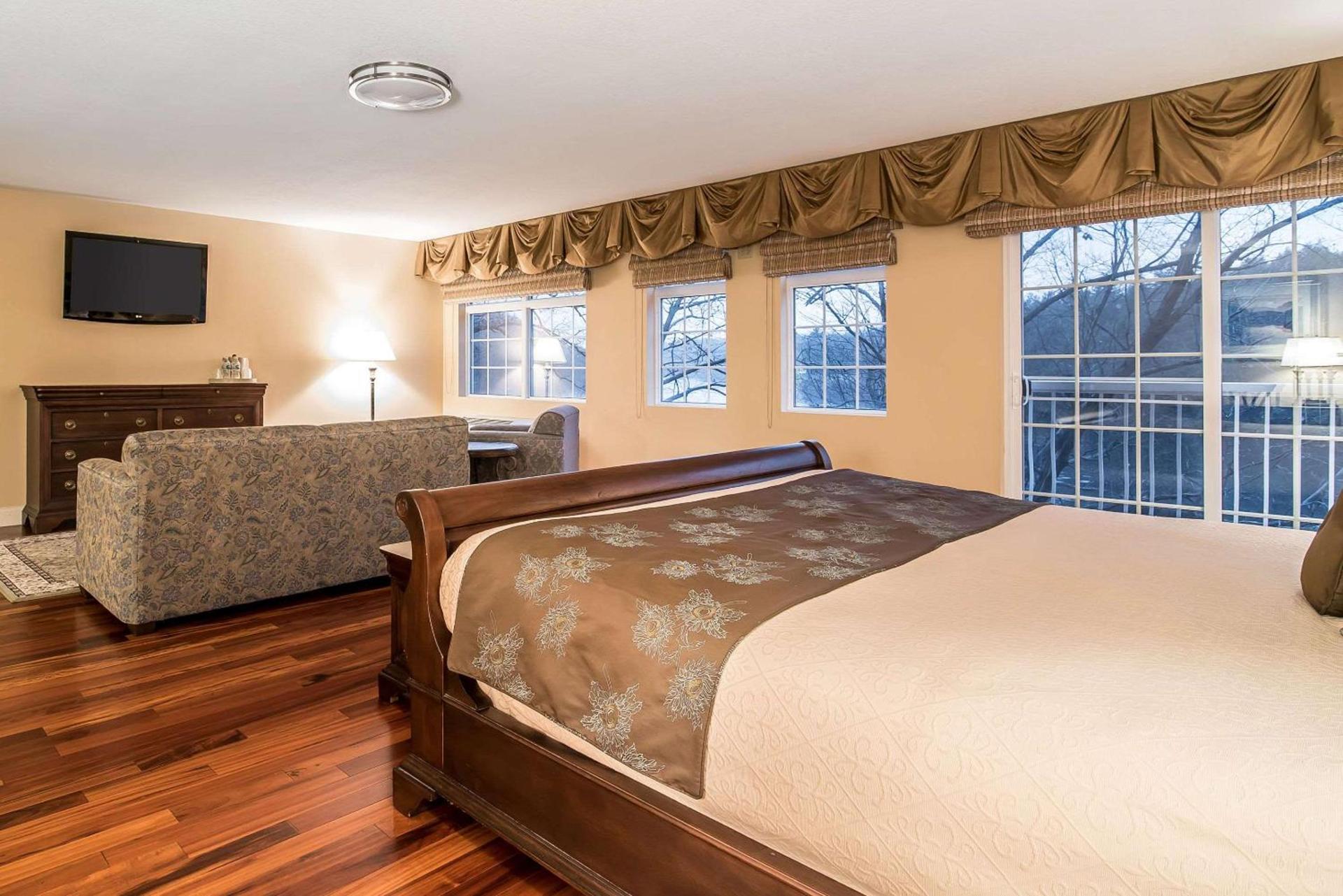 Riverside Hotel, an Ascend Collection Hotel photo 16