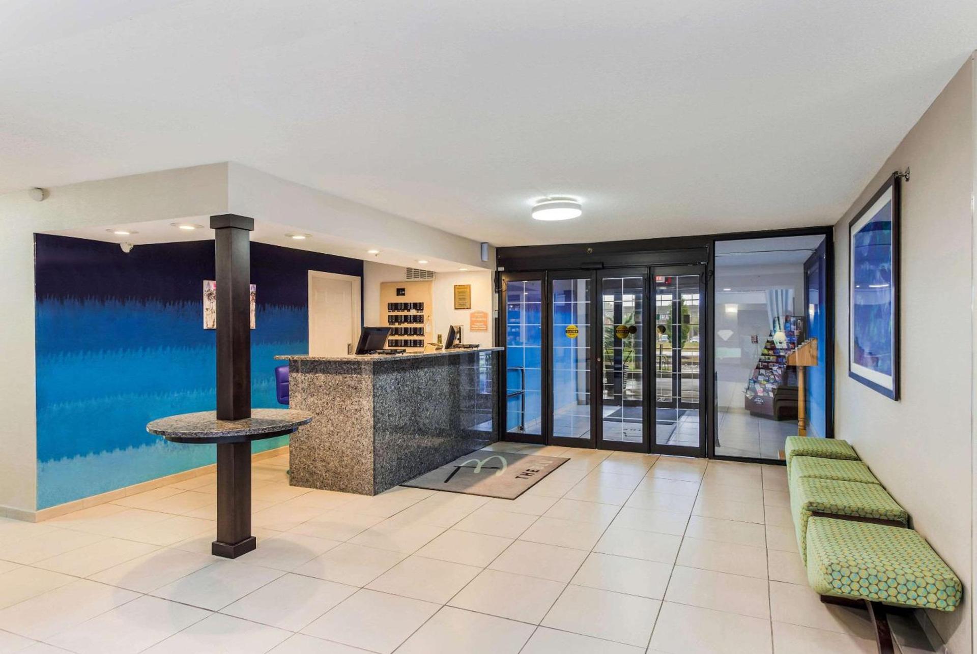 The Blu Hotel Blue Ash Cincinnati, an Ascend Collection Hotel photo 4