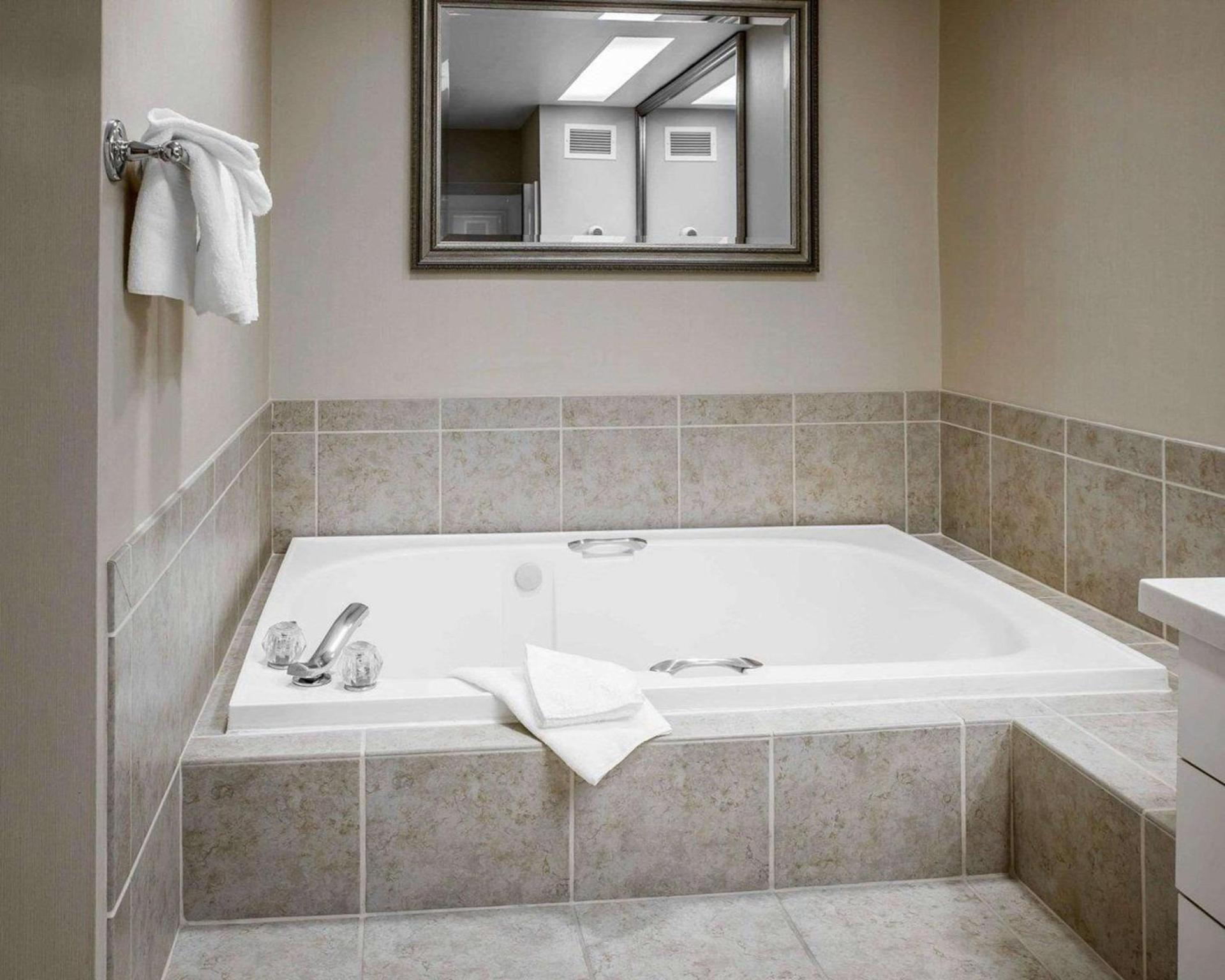 Comfort Inn Bellingham photo 53