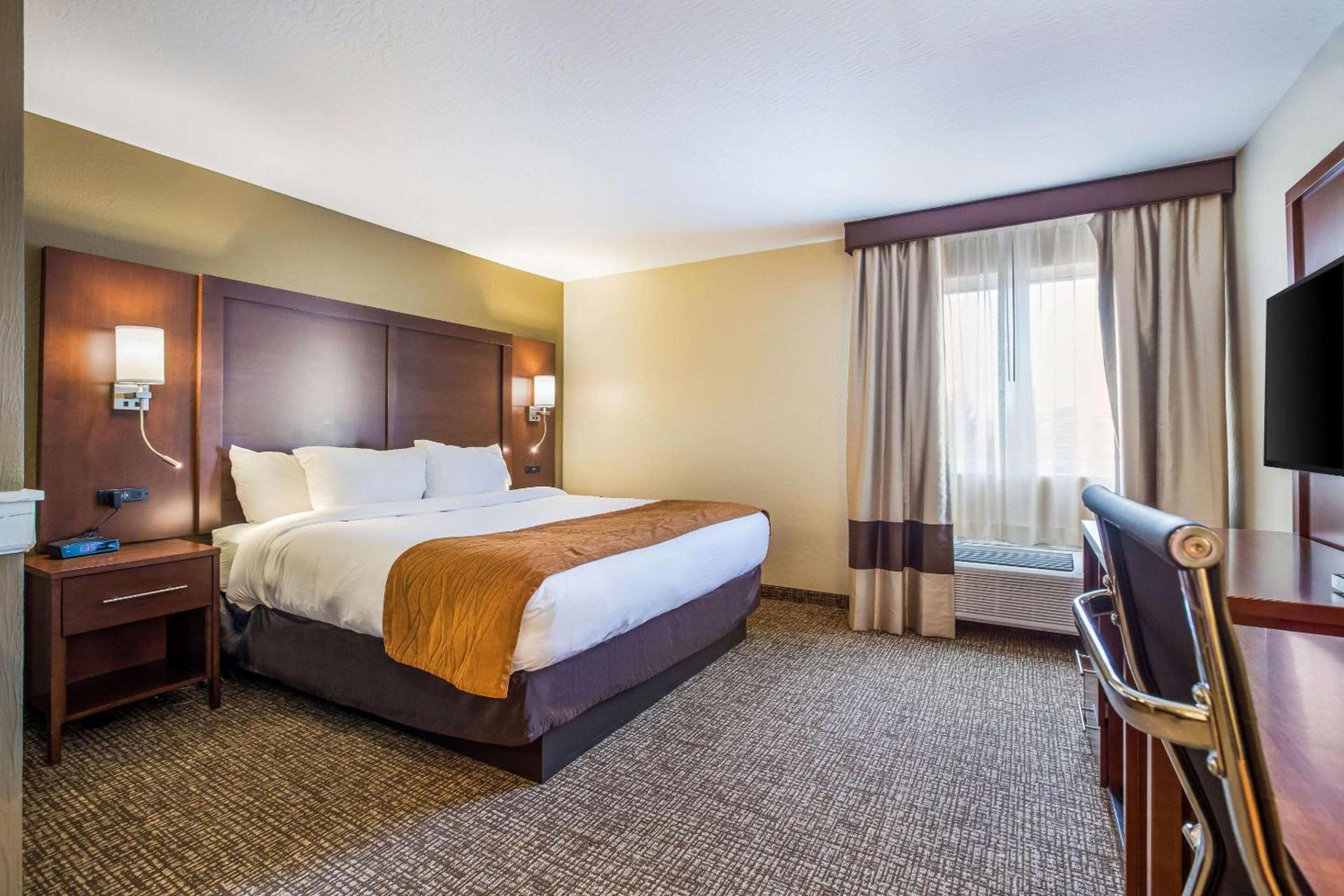 Comfort Inn & Suites Fairborn near Wright Patterson AFB photo 31