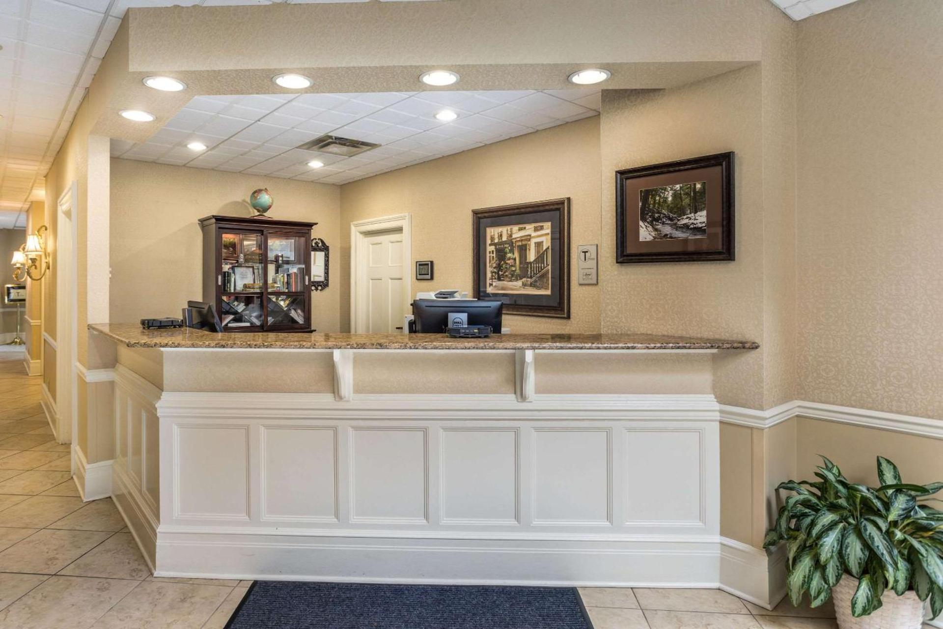 Traditions Hotel & Spa Johnson City - Binghamton, an Ascend Collection Hotel photo 8