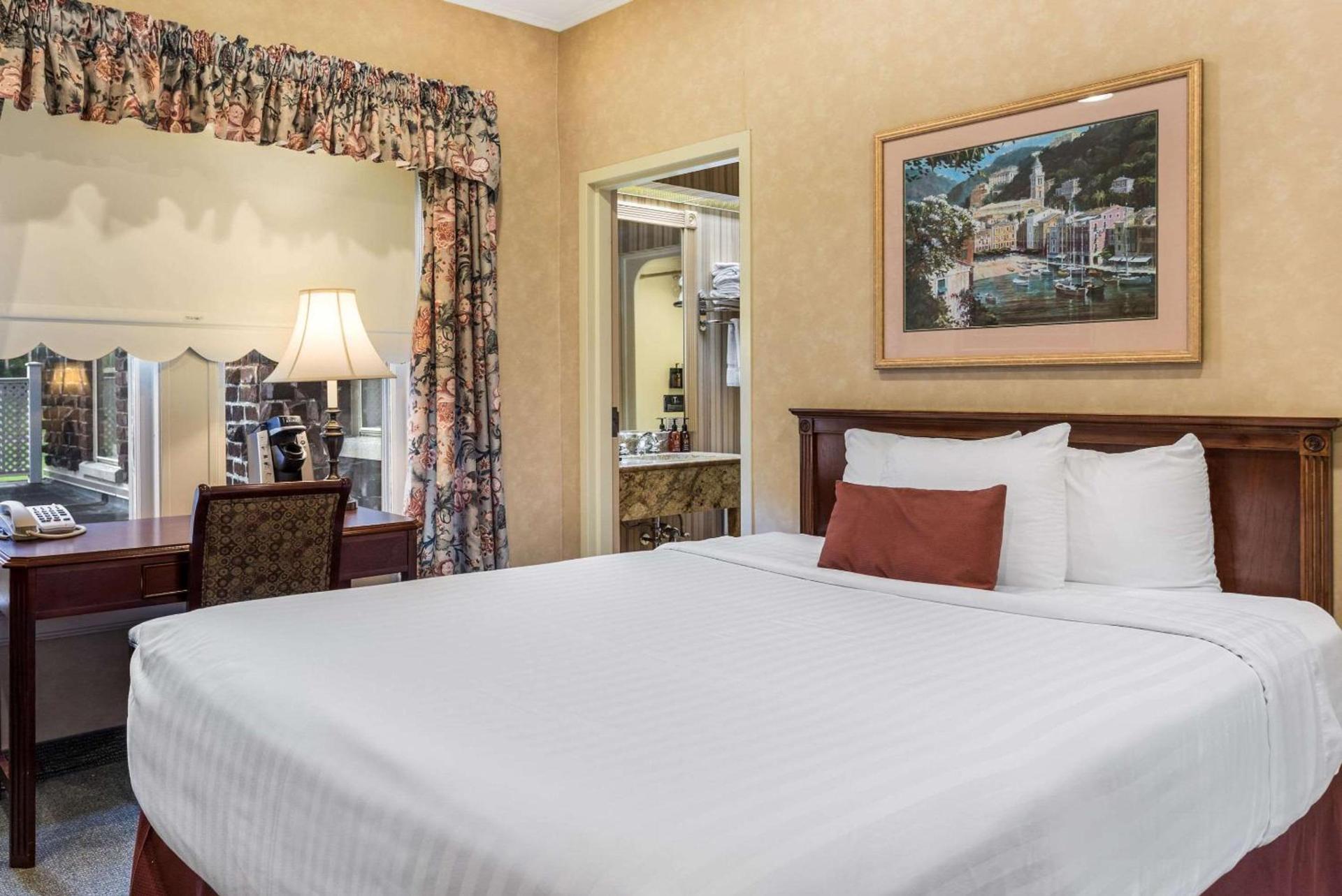 Traditions Hotel & Spa Johnson City - Binghamton, an Ascend Collection Hotel photo 24
