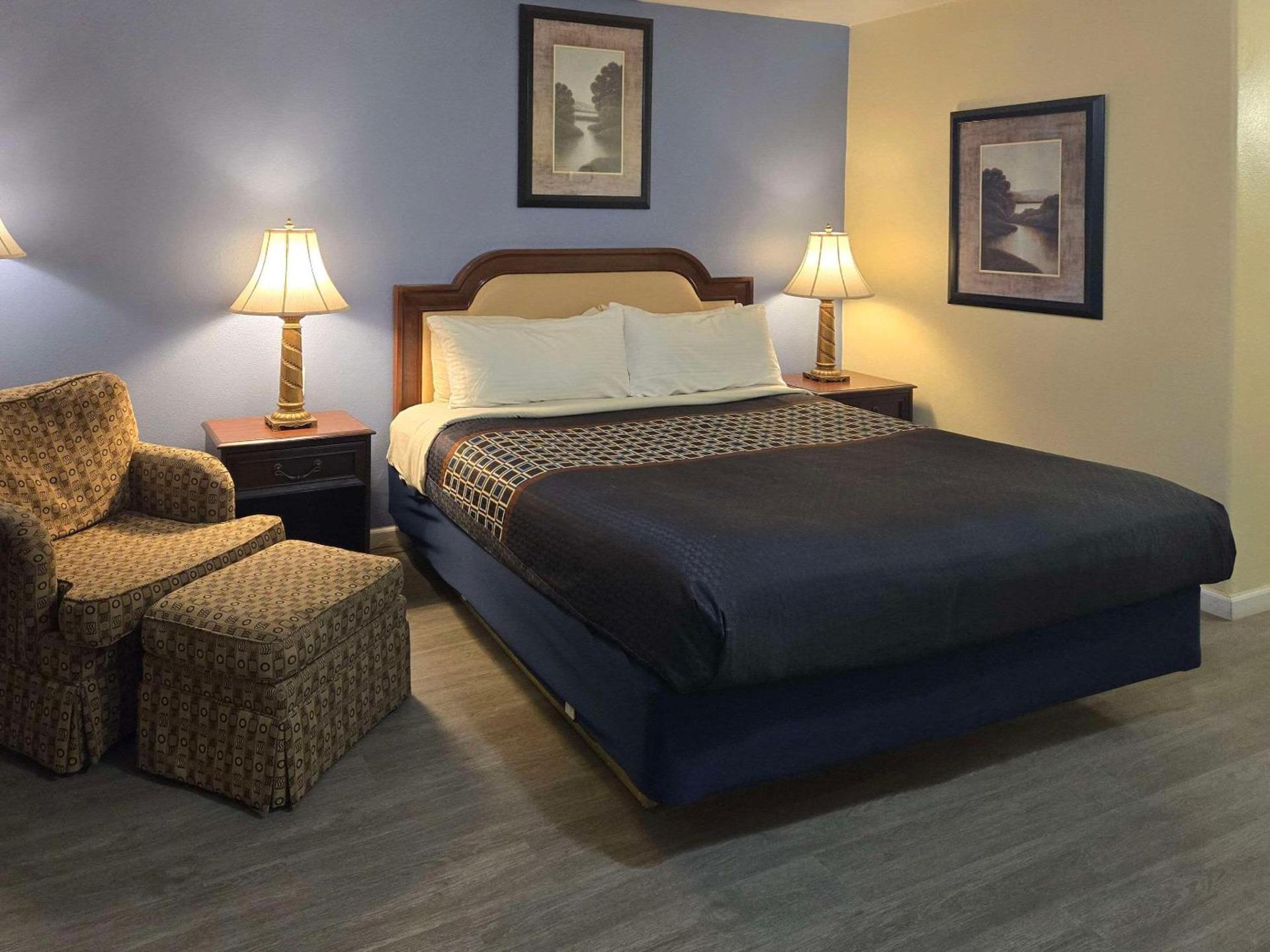 Rodeway Inn & Suites Blythe I-10 photo 63