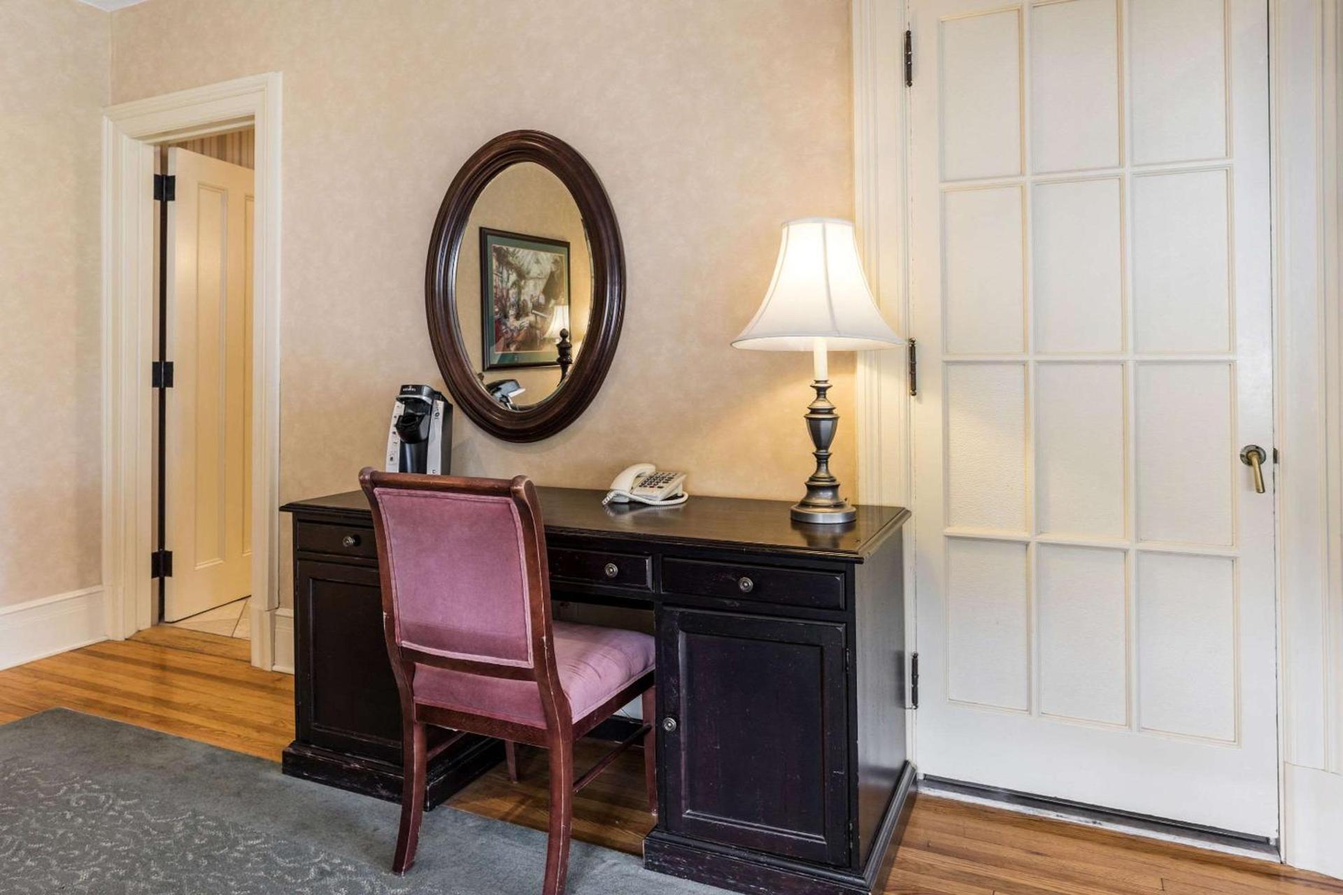 Traditions Hotel & Spa Johnson City - Binghamton, an Ascend Collection Hotel photo 49