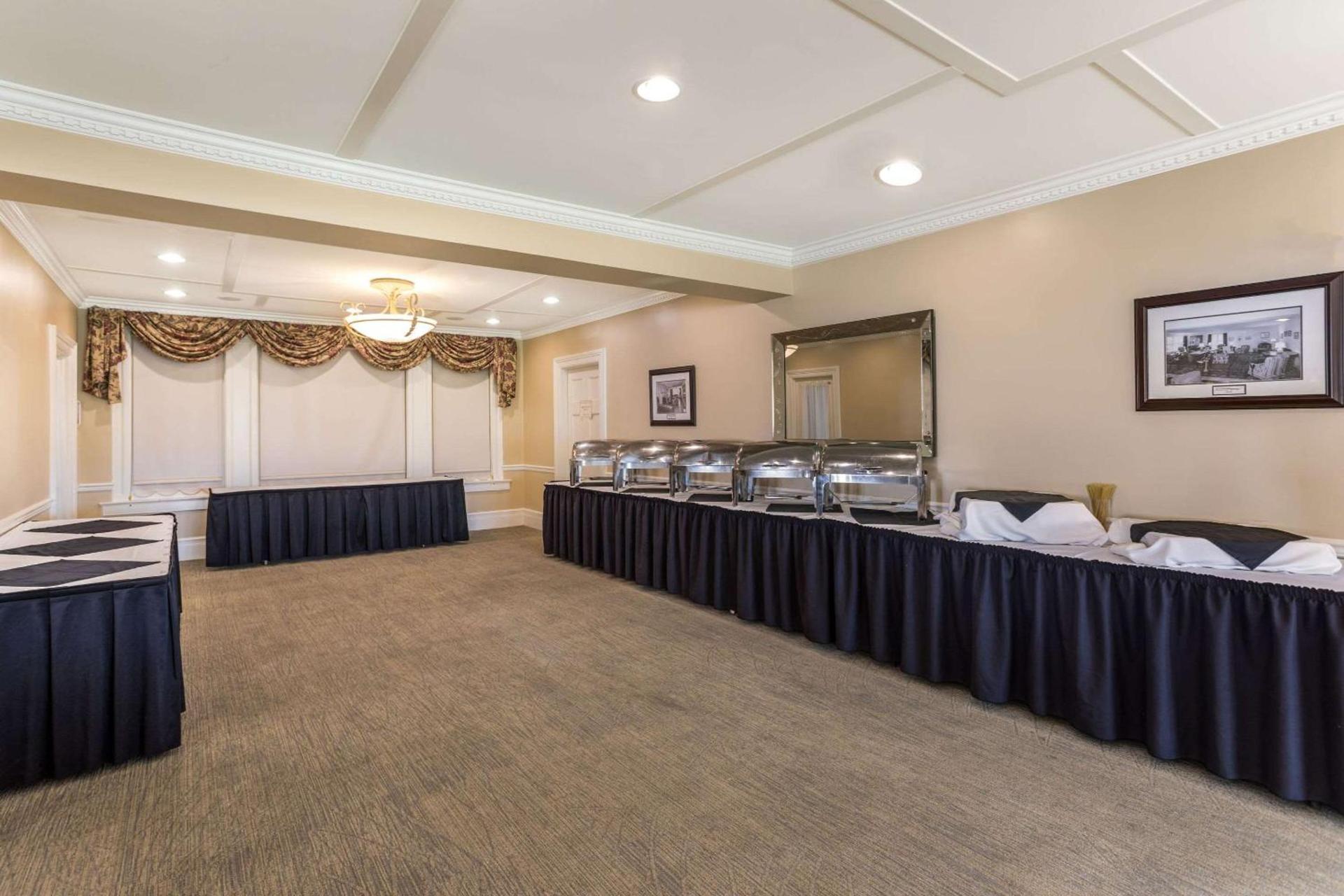 Traditions Hotel & Spa Johnson City - Binghamton, an Ascend Collection Hotel photo 59