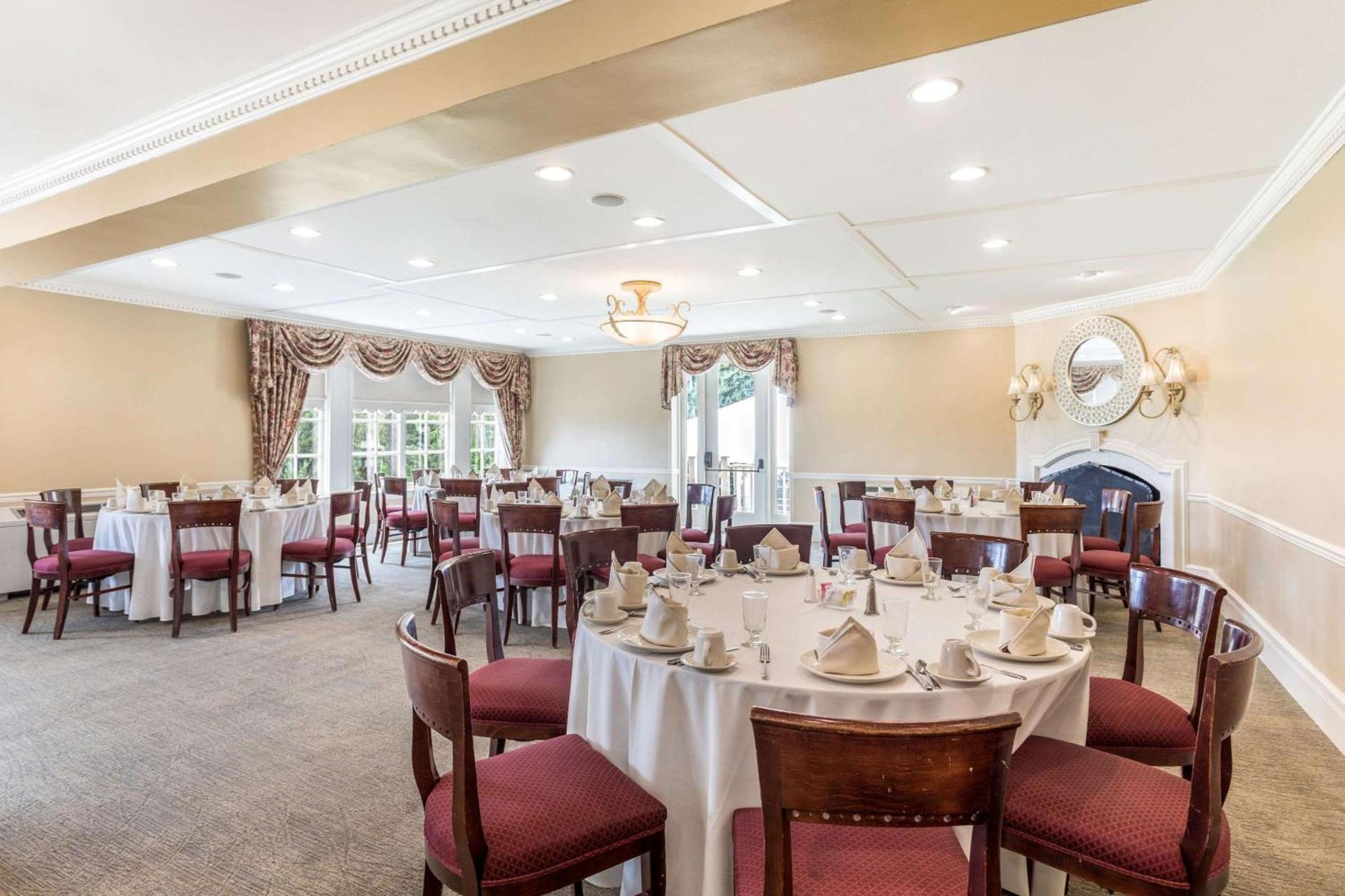 Traditions Hotel & Spa Johnson City - Binghamton, an Ascend Collection Hotel photo 60